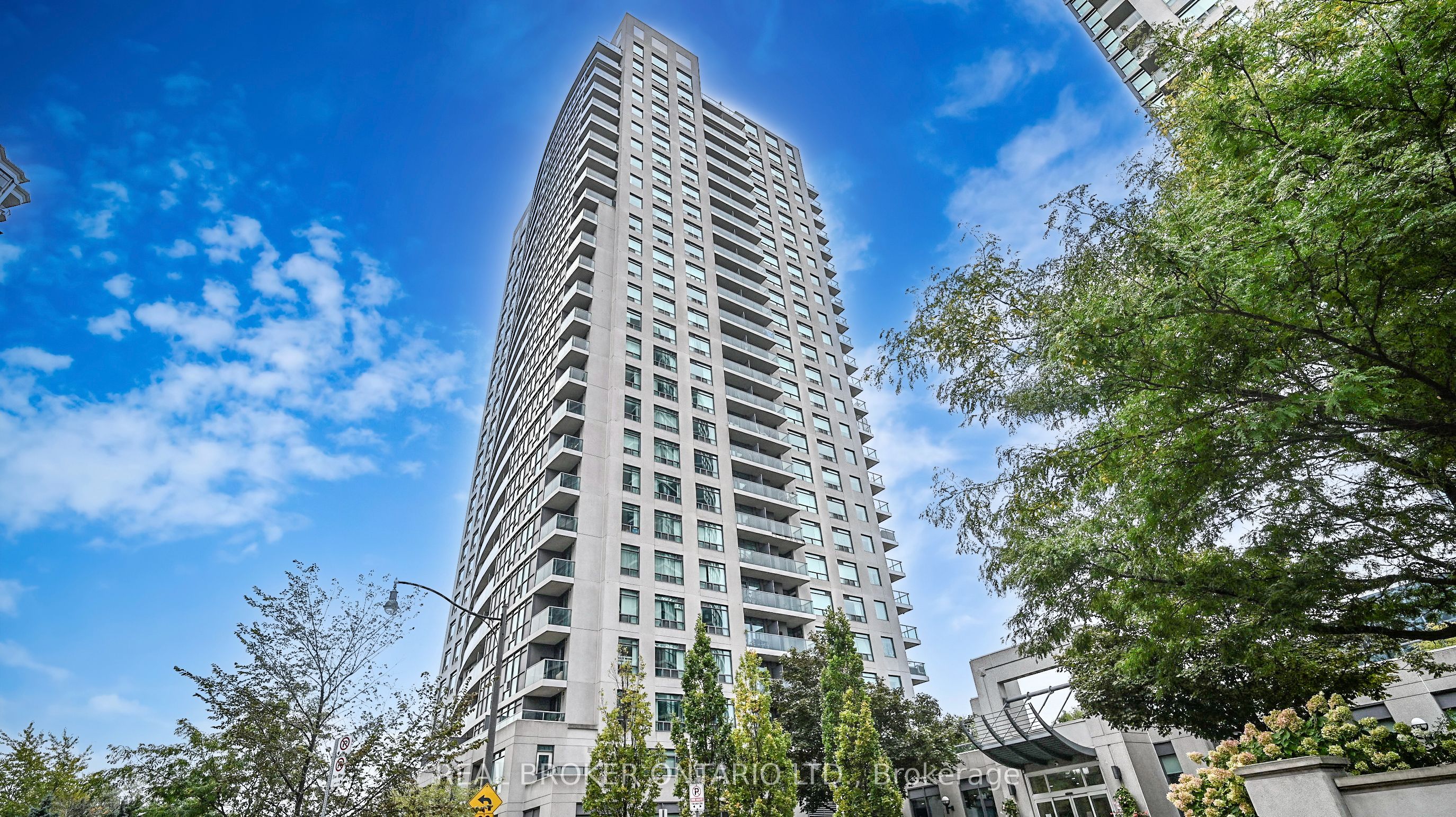 30 Harrison Garden Boulevard 2705, Toronto, ON M2N 7A9