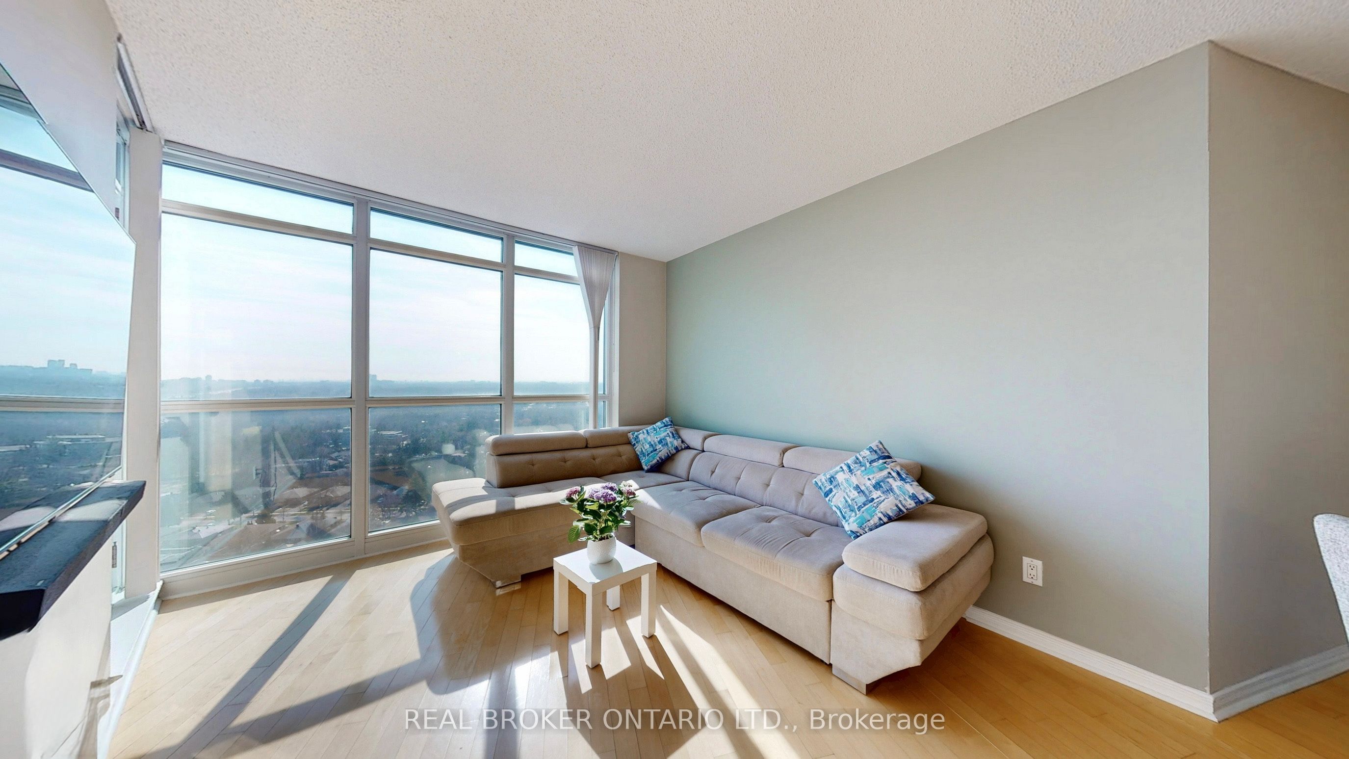 30 Harrison Garden Boulevard 2705, Toronto, ON M2N 7A9 photo 5