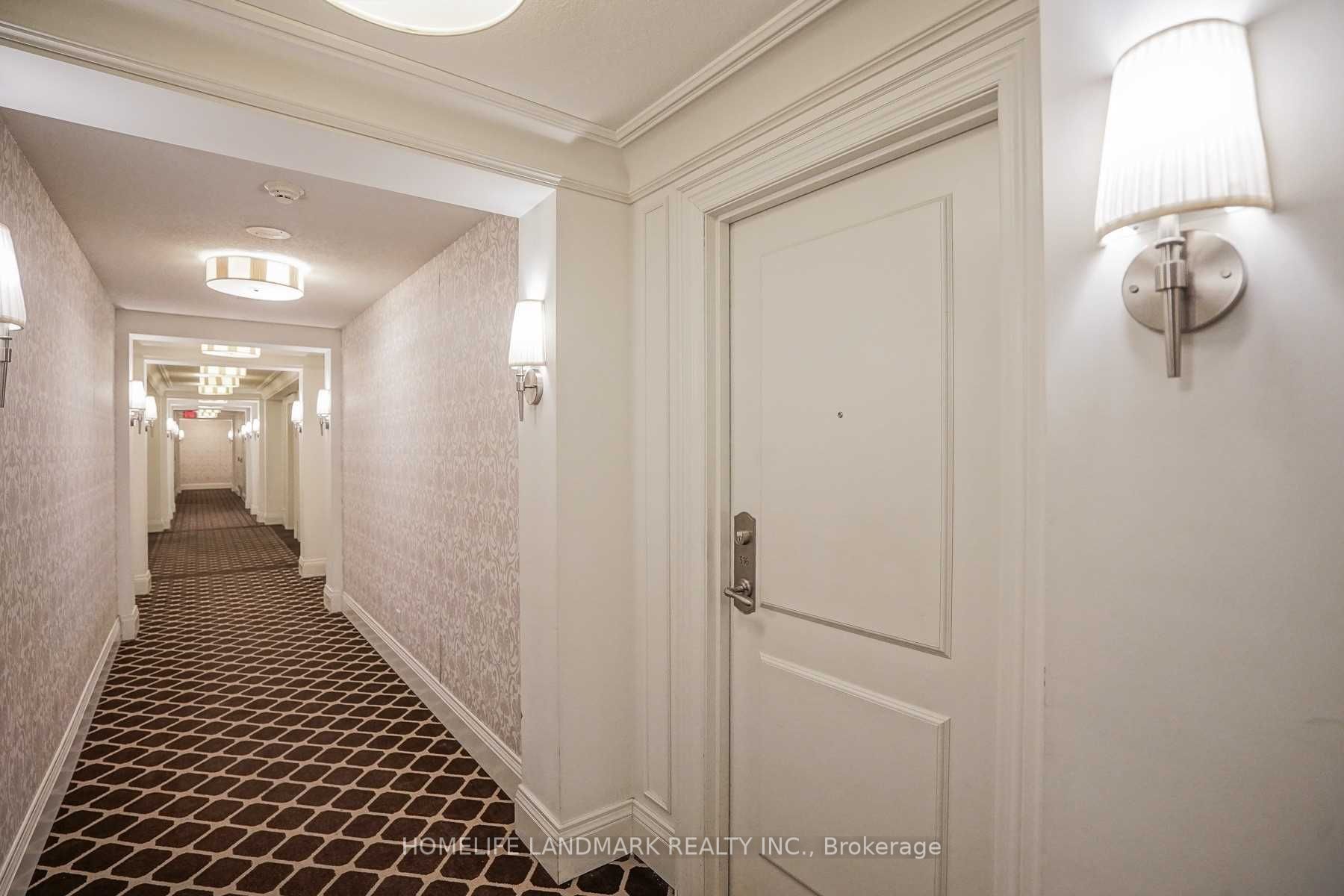 25 Greenview Avenue 516, Toronto, ON M2M 0A5 photo 4