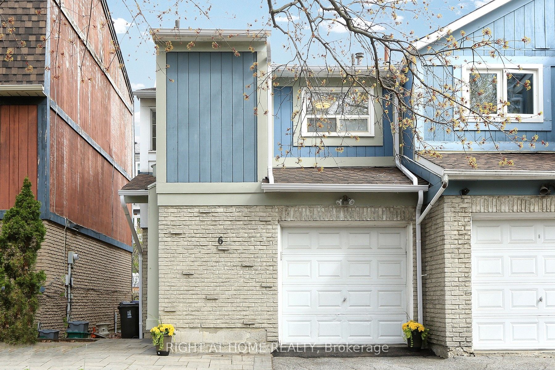 6 Snapdragon Drive, Toronto, ON M2J 4X6 photo 2