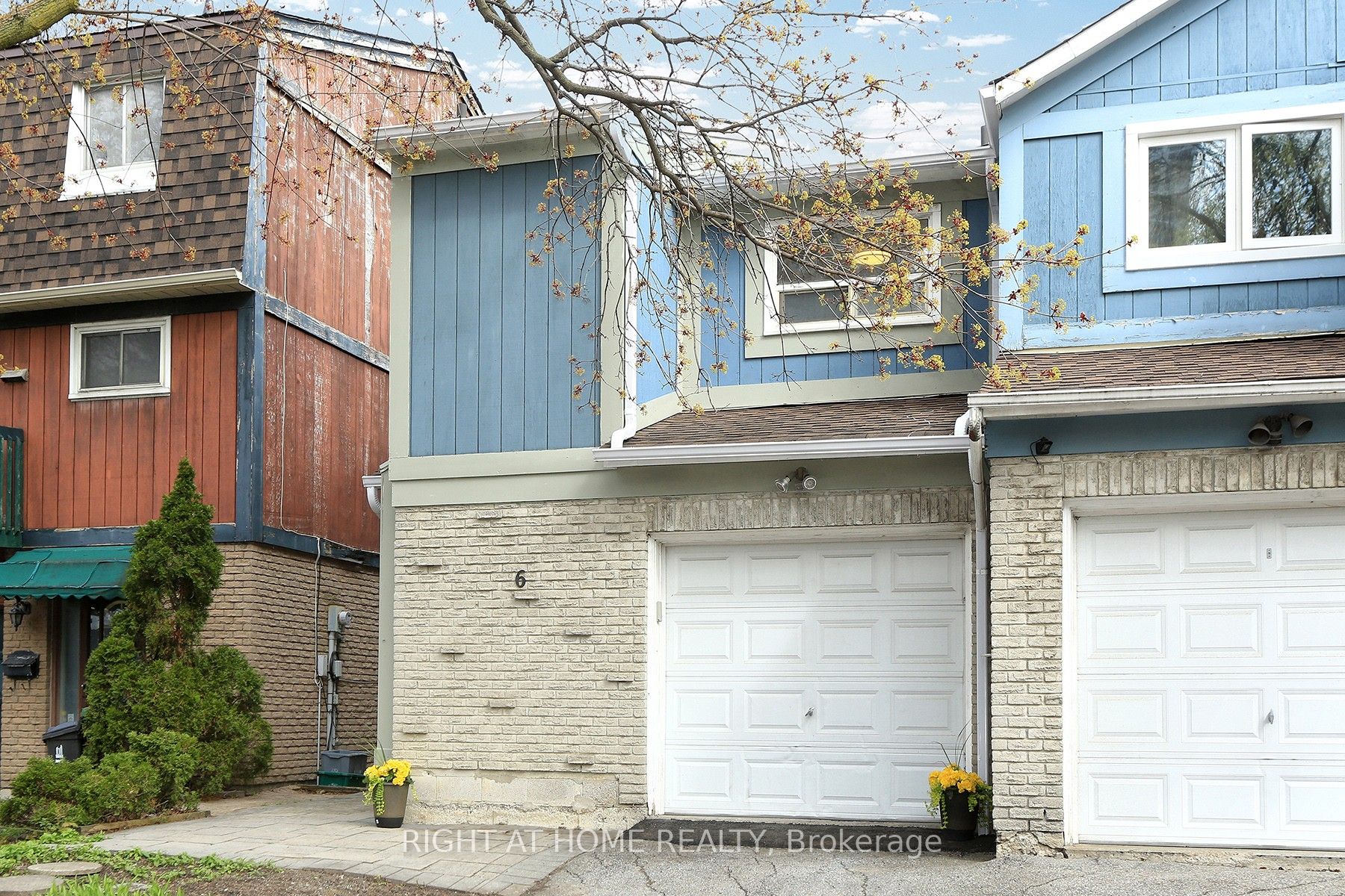 6 Snapdragon Drive, Toronto, ON M2J 4X6 photo 3
