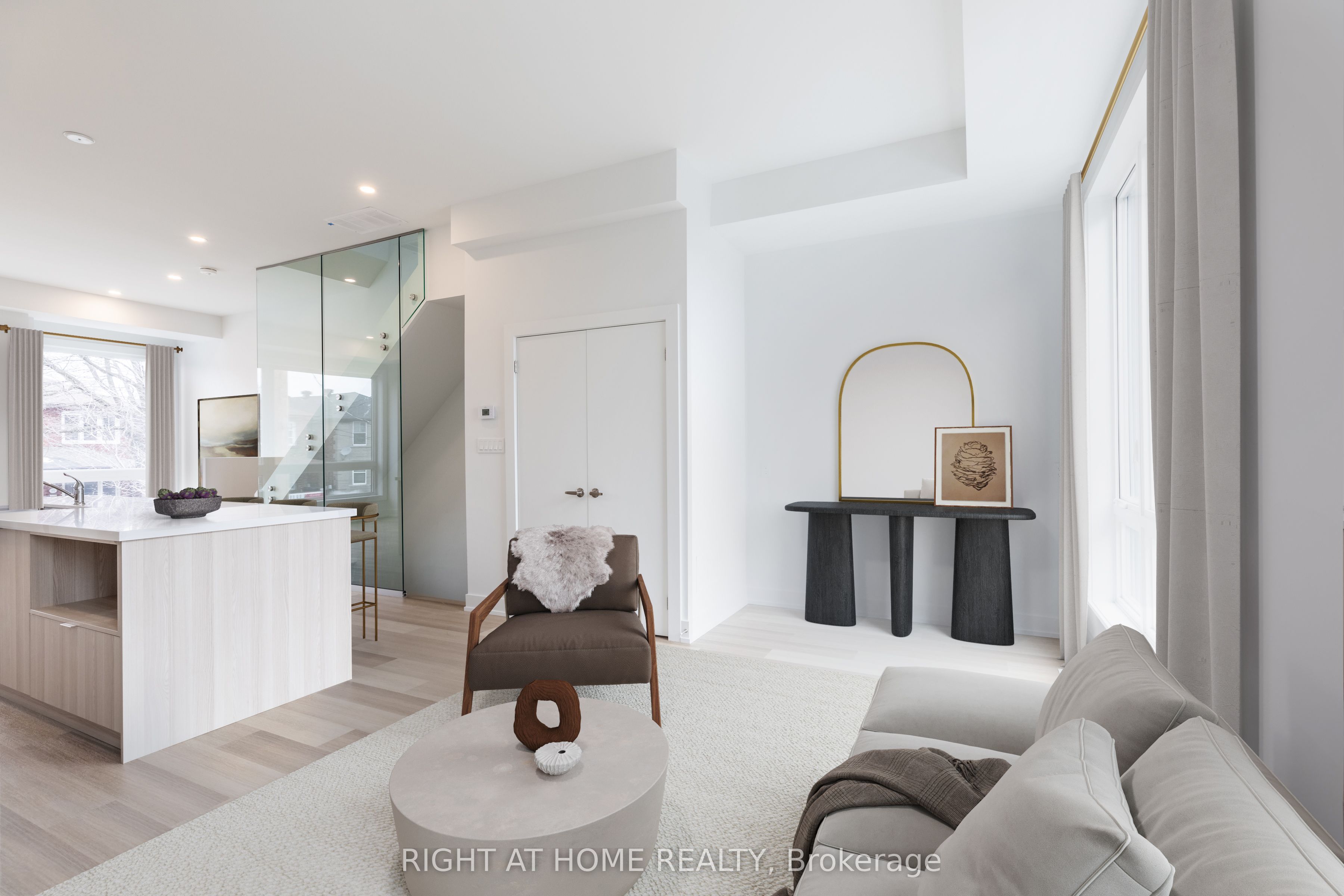 272 Atlas Avenue, Toronto, ON M6C 2P5 photo 3