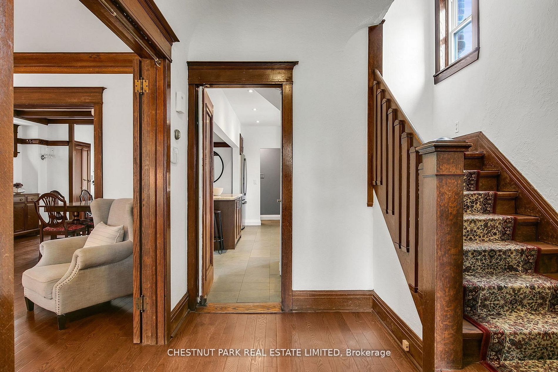 4 Biggar Avenue, Toronto, ON M6H 2N4 photo 3