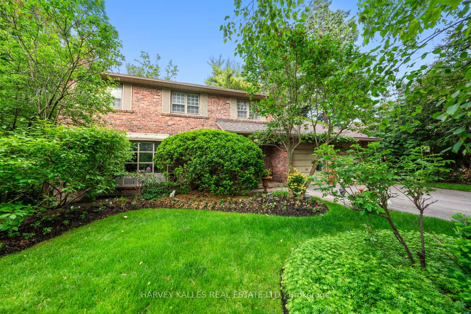 1 Vyner Road, Toronto, ON M2L 2N3 photo 4