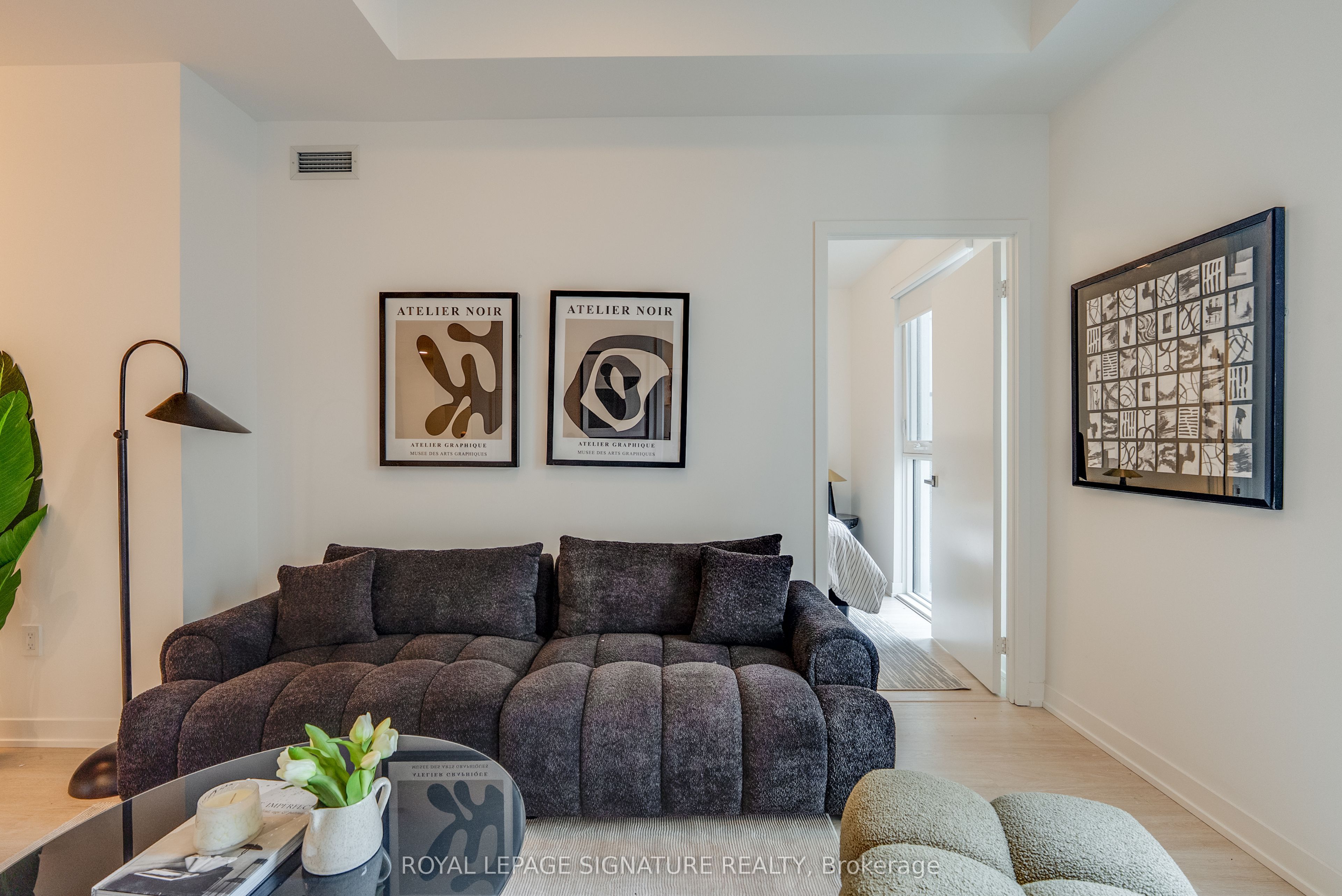 500 Wilson Avenue 523, Toronto, ON M3H 0E5 photo 2