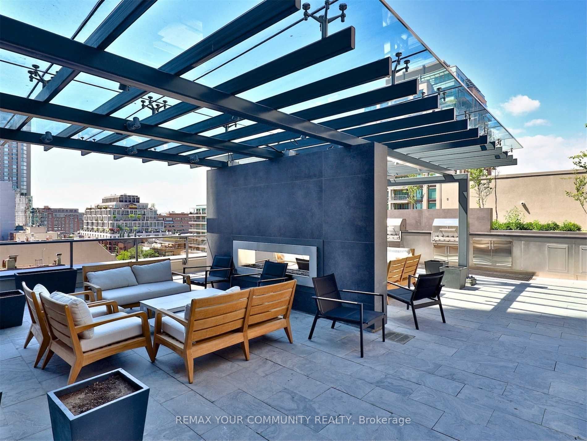88 Cumberland Street 203, Toronto, ON M5R 1A3 photo 3