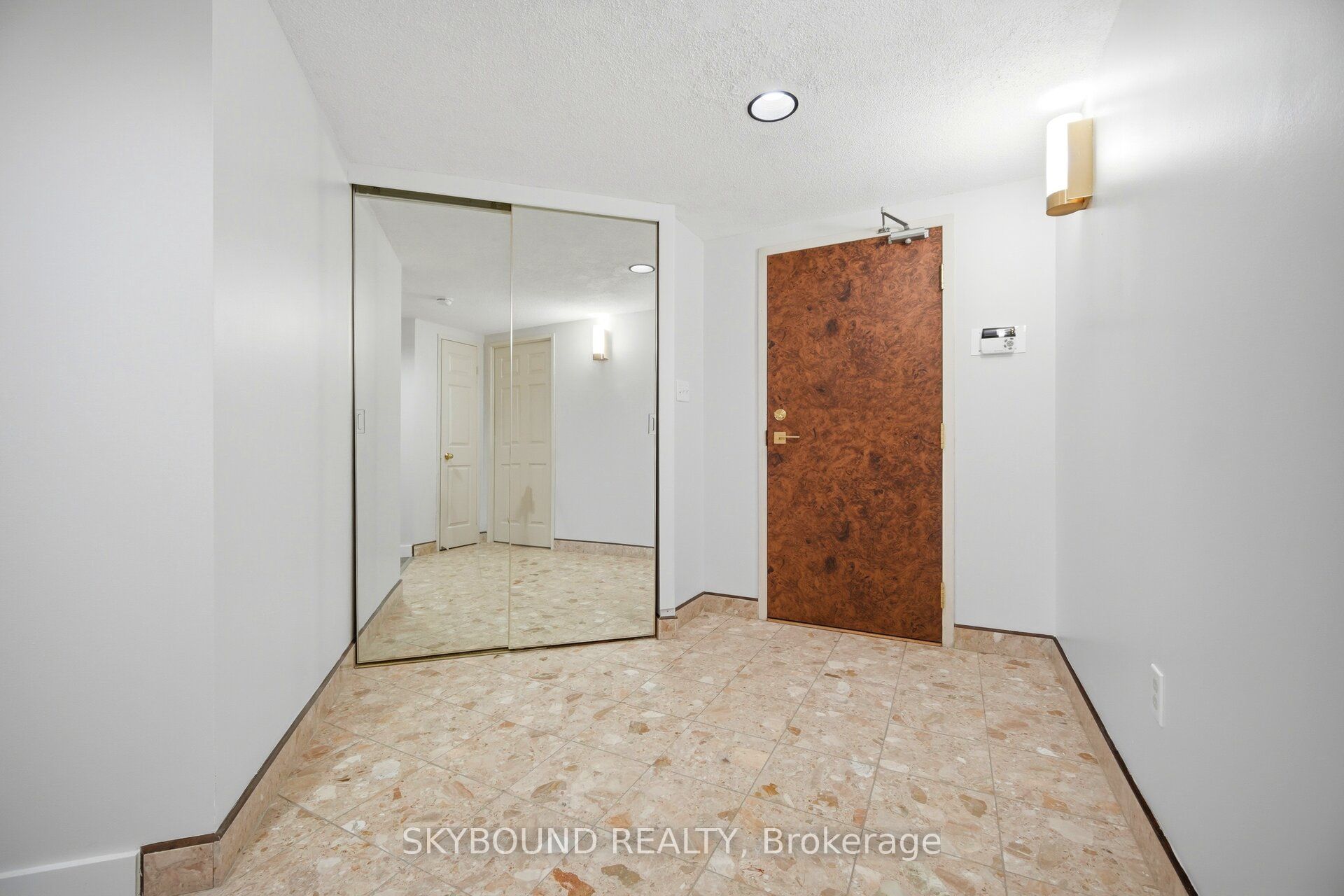 10 Kenneth Avenue 511, Toronto, ON M2N 6K6 photo 4