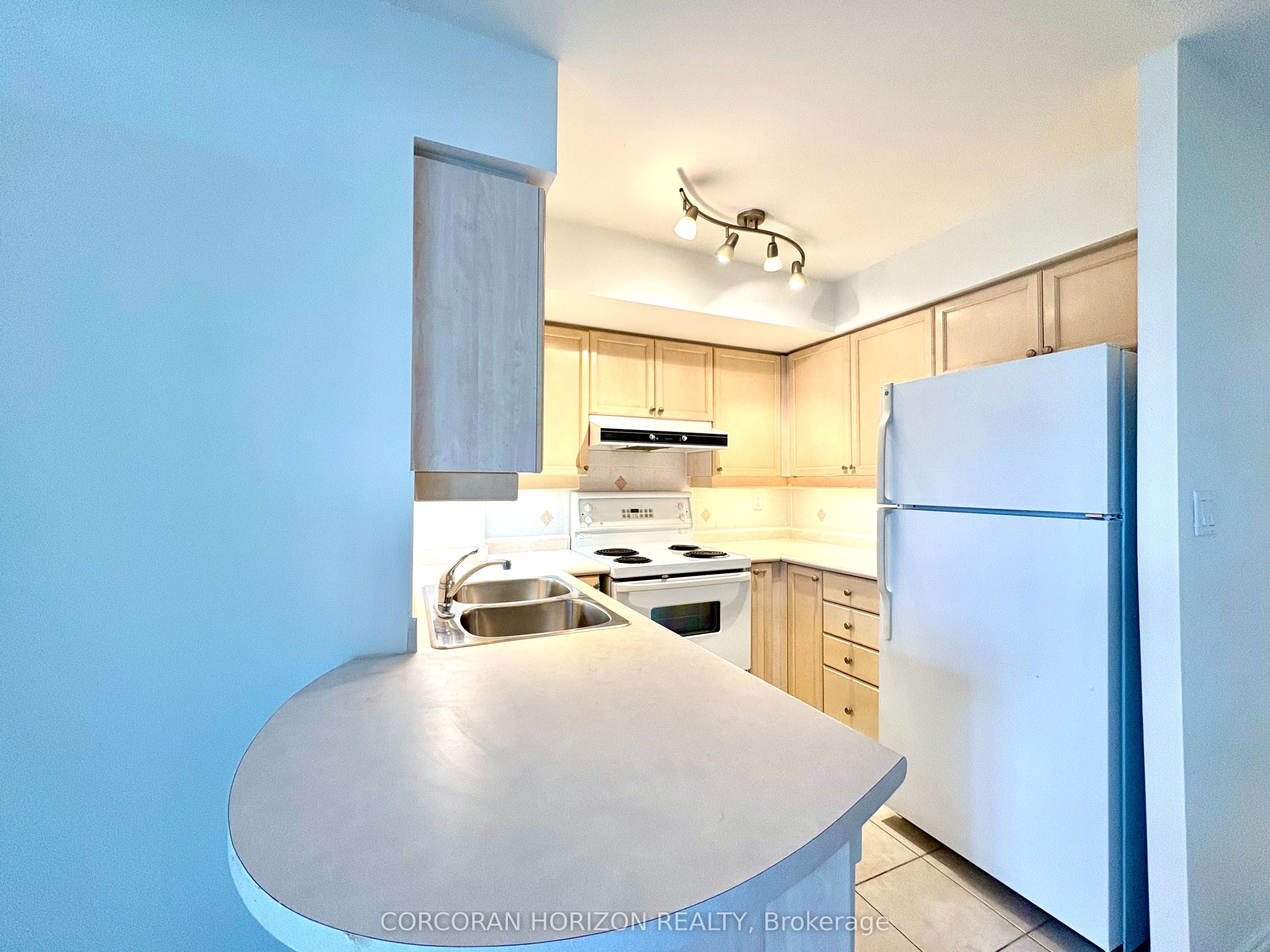1 Rean Drive 314, Toronto, ON M2K 3C1 photo 5