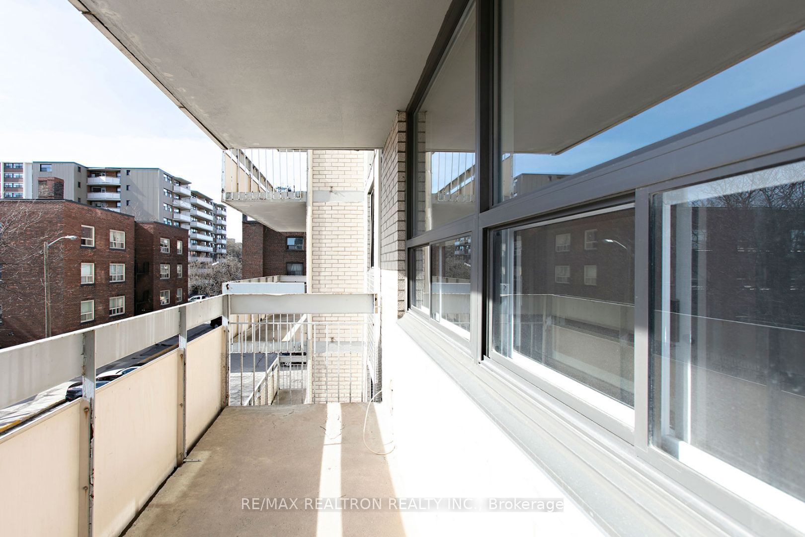 1500 Bathurst Street 1009, Toronto, ON M5P 3L3