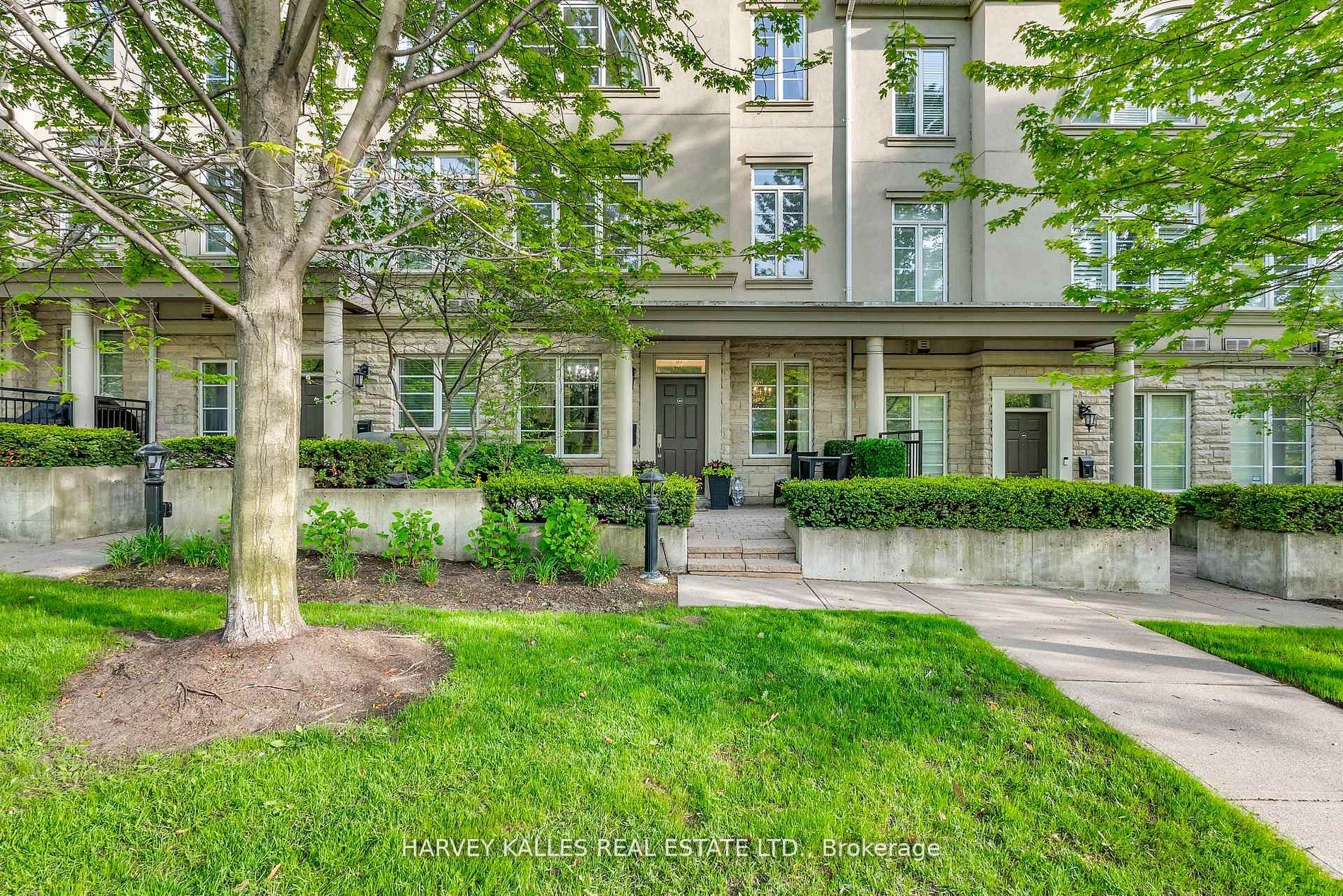 51 York Mills Road 313, Toronto, ON M2P 1B6 photo 3