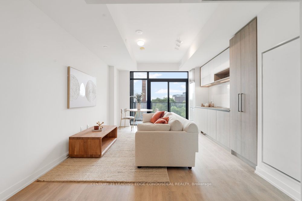 181 Sterling Road 404, Toronto, ON M6R 2B2 photo 5