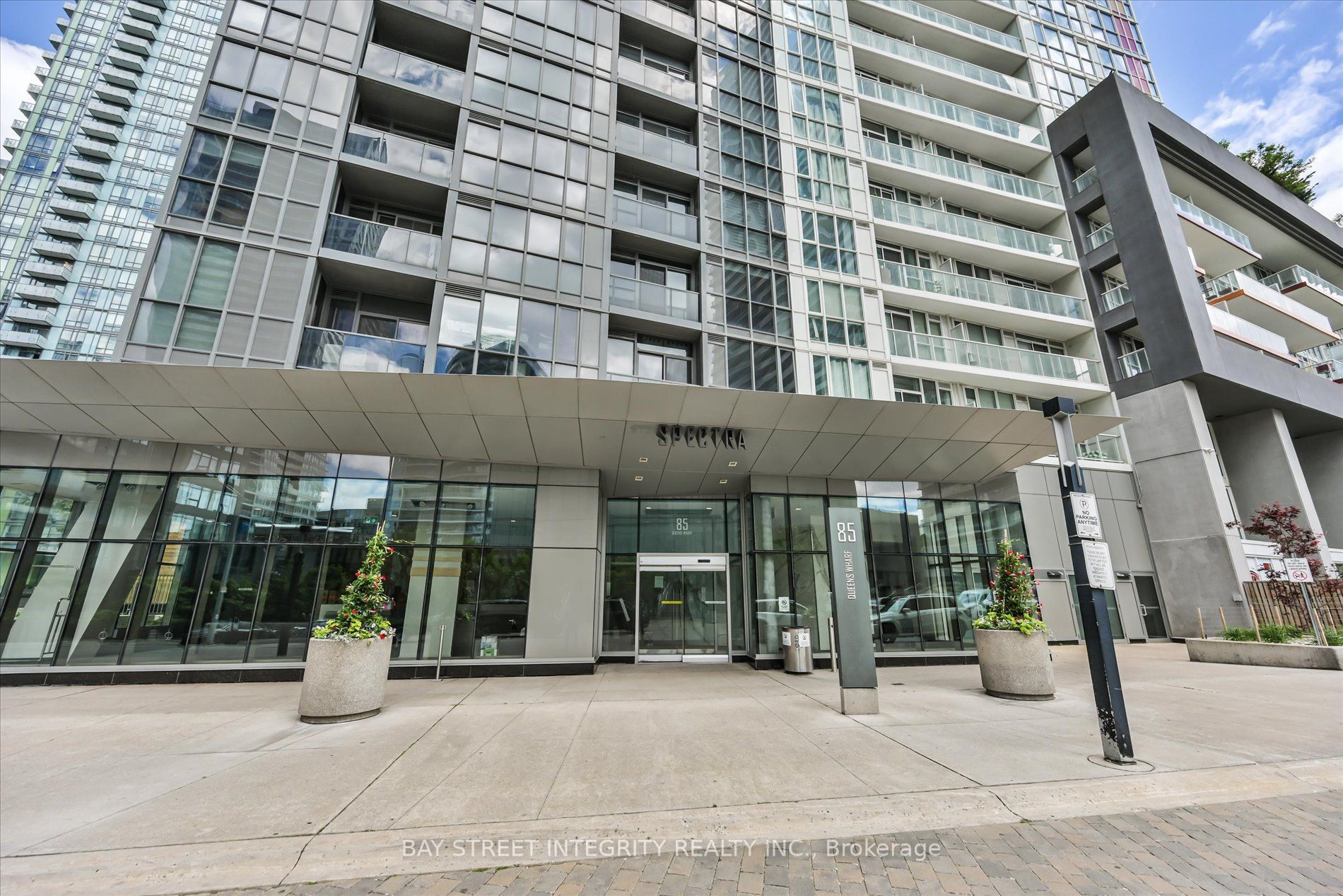 85 Queens Wharf Road 1202, Toronto C01, ON M5V 0J9 photo 4