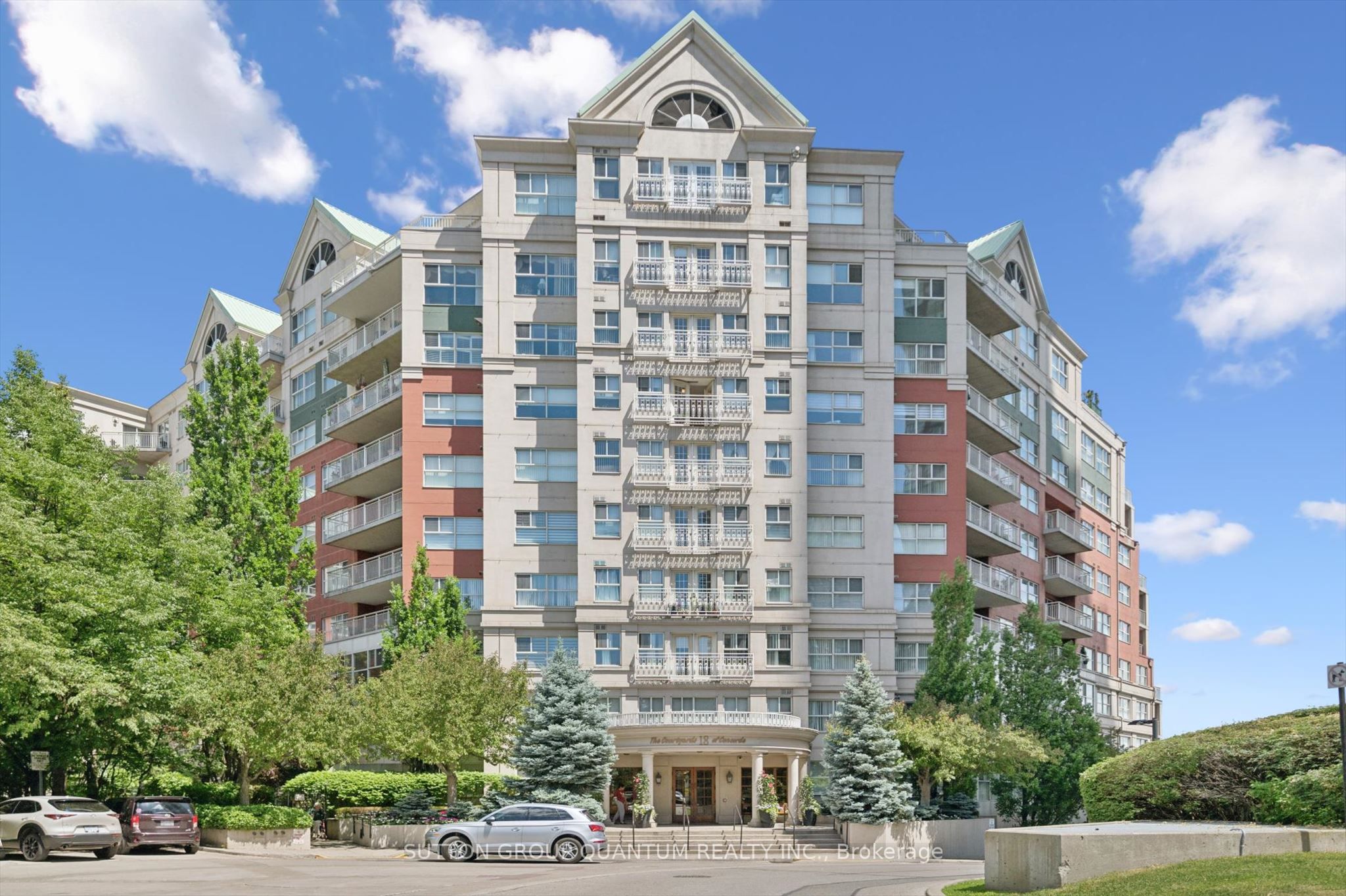 18 Concorde Place 818, Toronto, ON M3C 3T9 photo 2