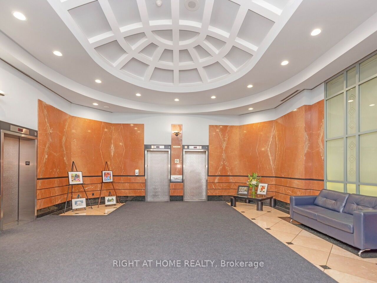 10 Yonge Street 1706, Toronto, ON M5E 1R4 photo 5