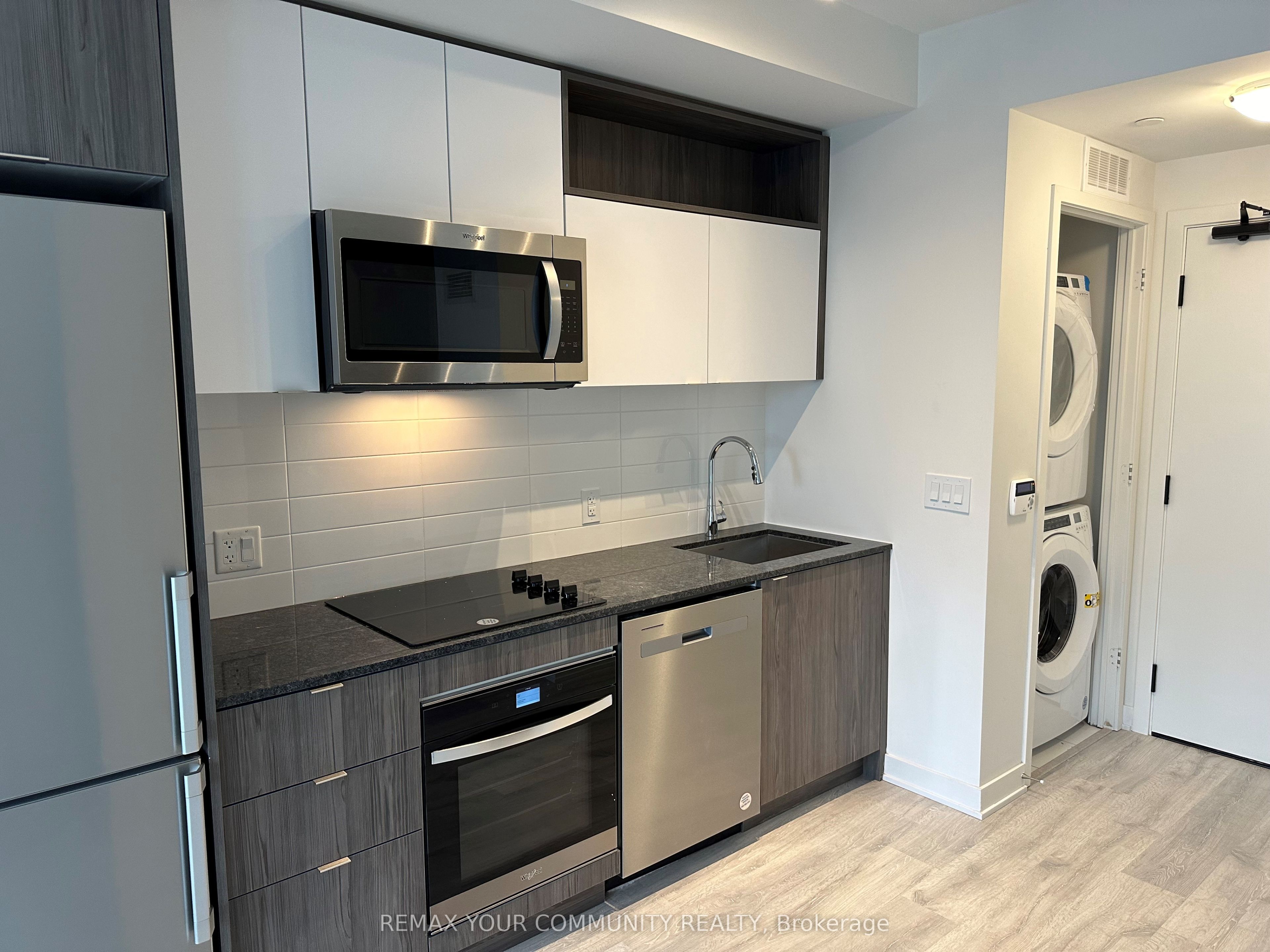 70 Princess Street 709, Toronto, ON M5A 0X6 photo 2