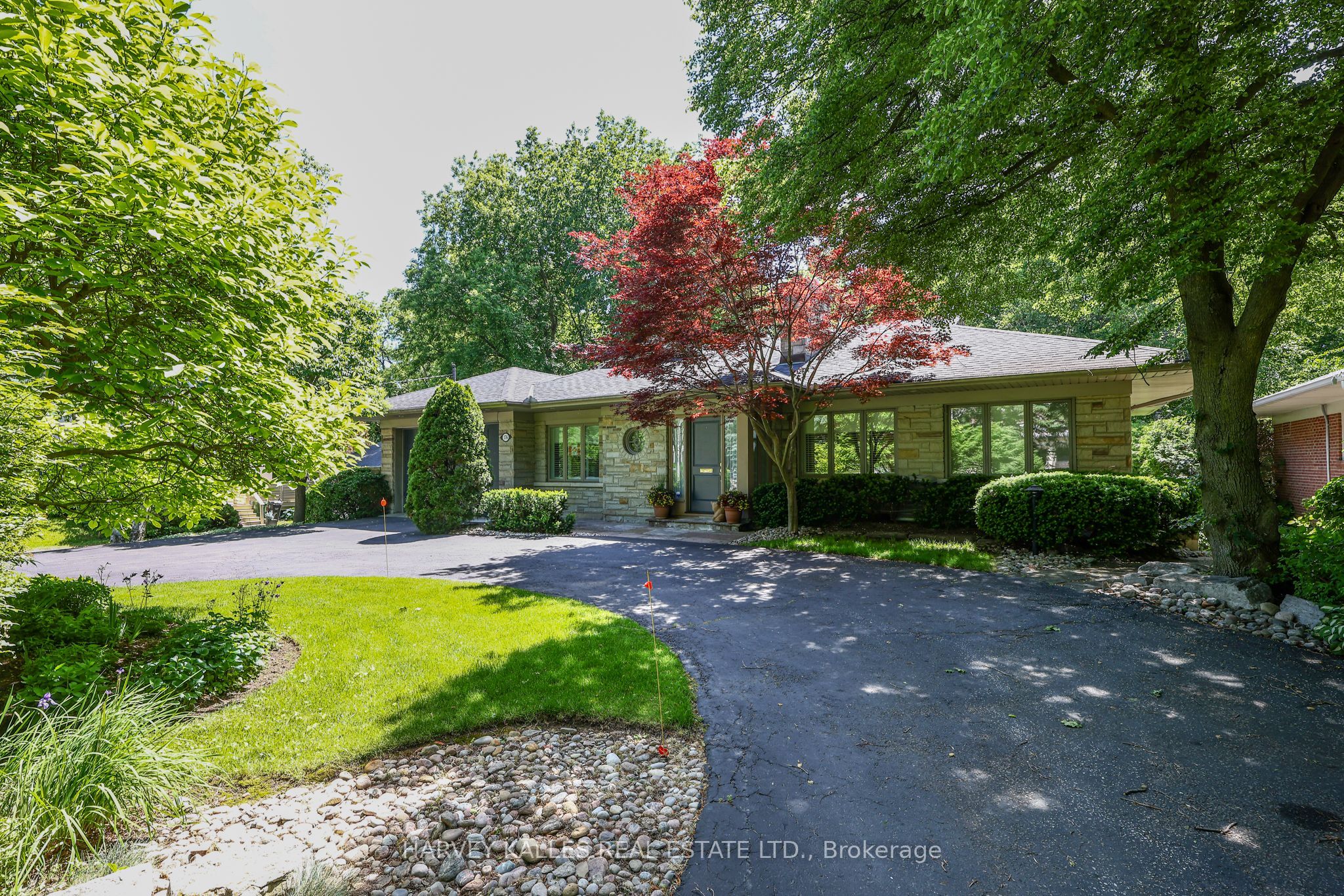 176 Old Yonge Street, Toronto, ON M2P 1P9 photo 2