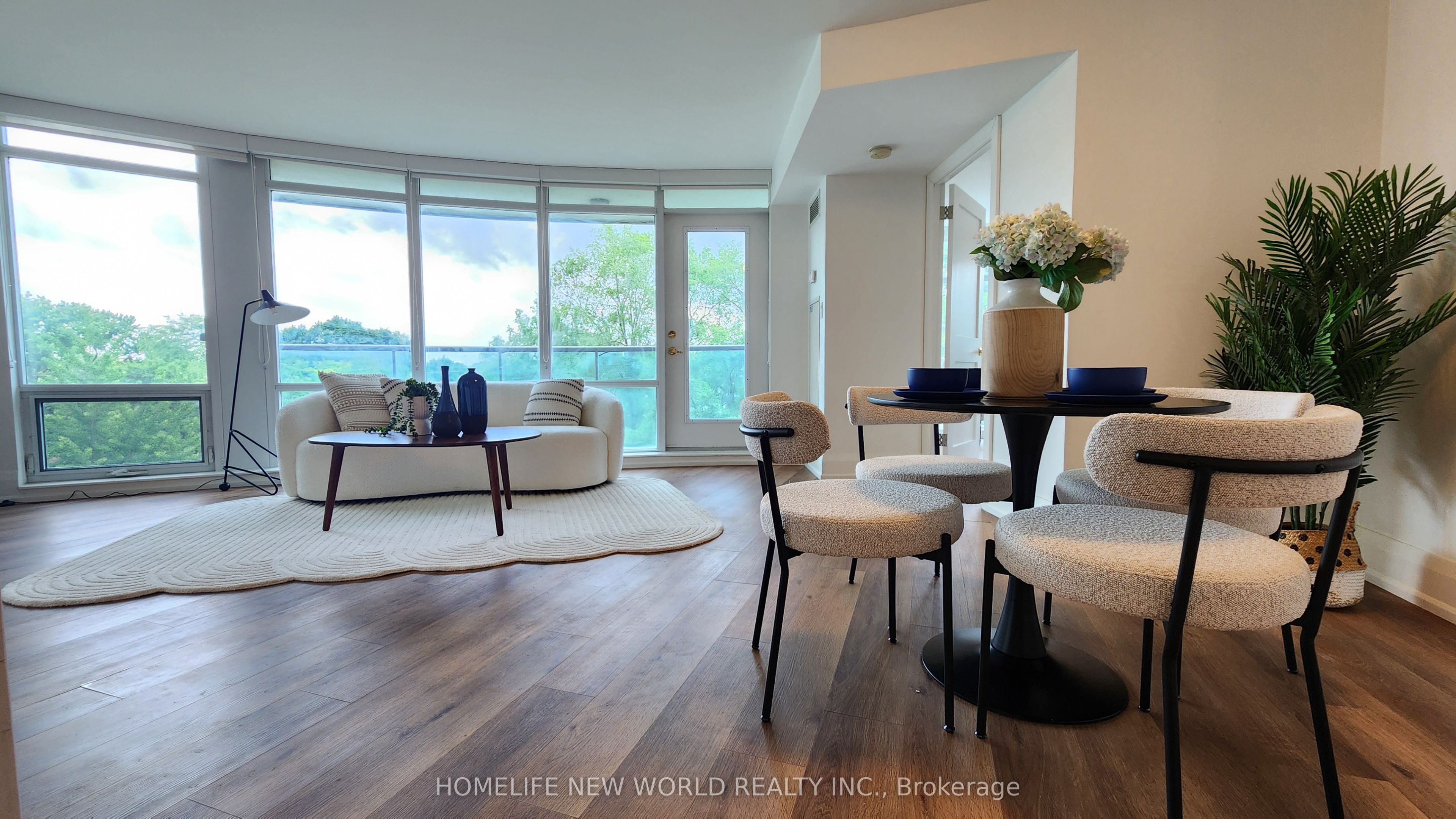 3830 Bathurst Street 404, Toronto, ON M3H 6C5 photo 4