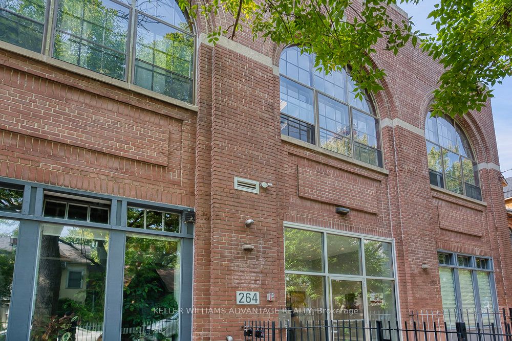 264 Seaton Street 206, Toronto, ON M5A 2T4 photo 2