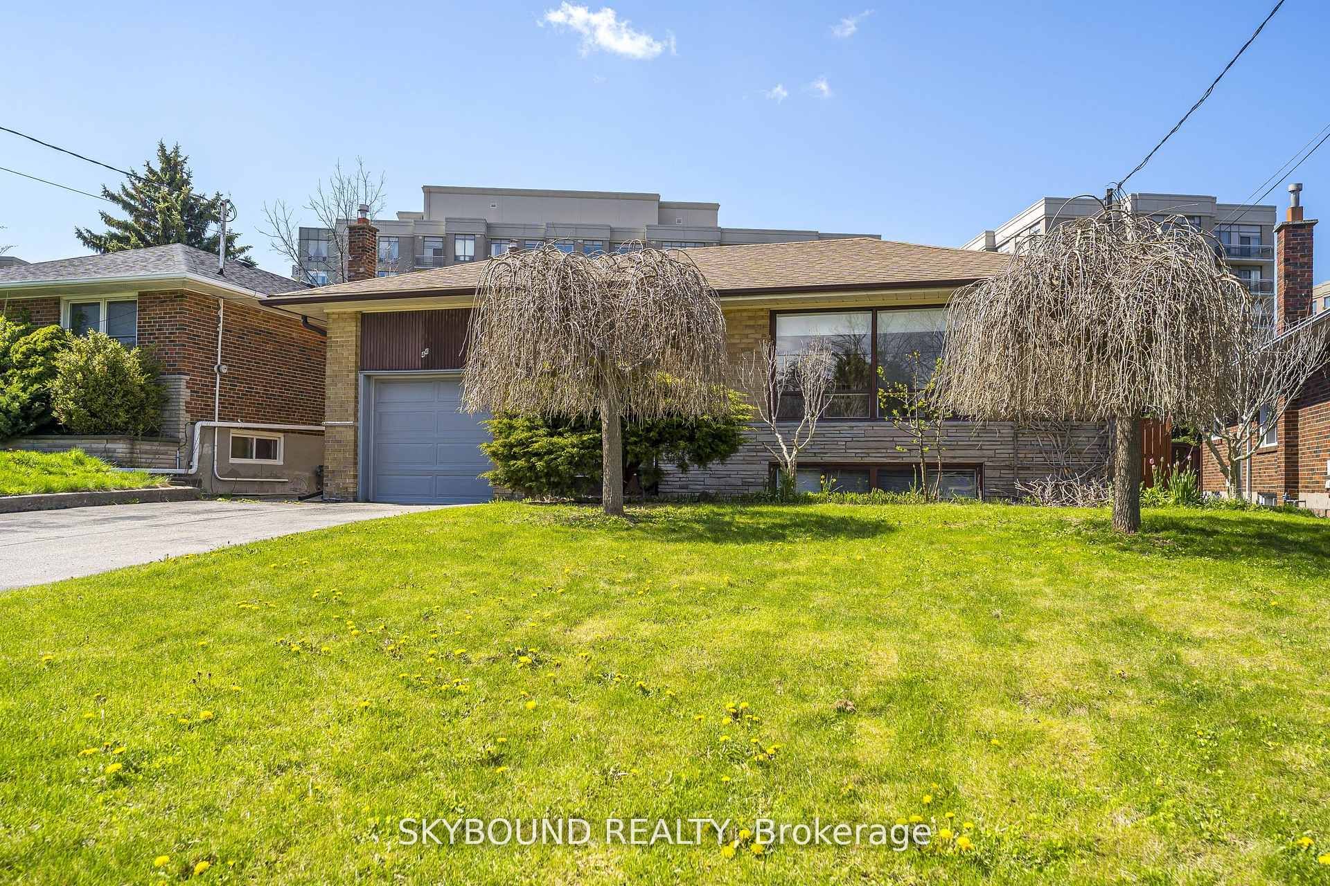 44 Tinder Crescent, Toronto, ON M4A 1L3 photo 3