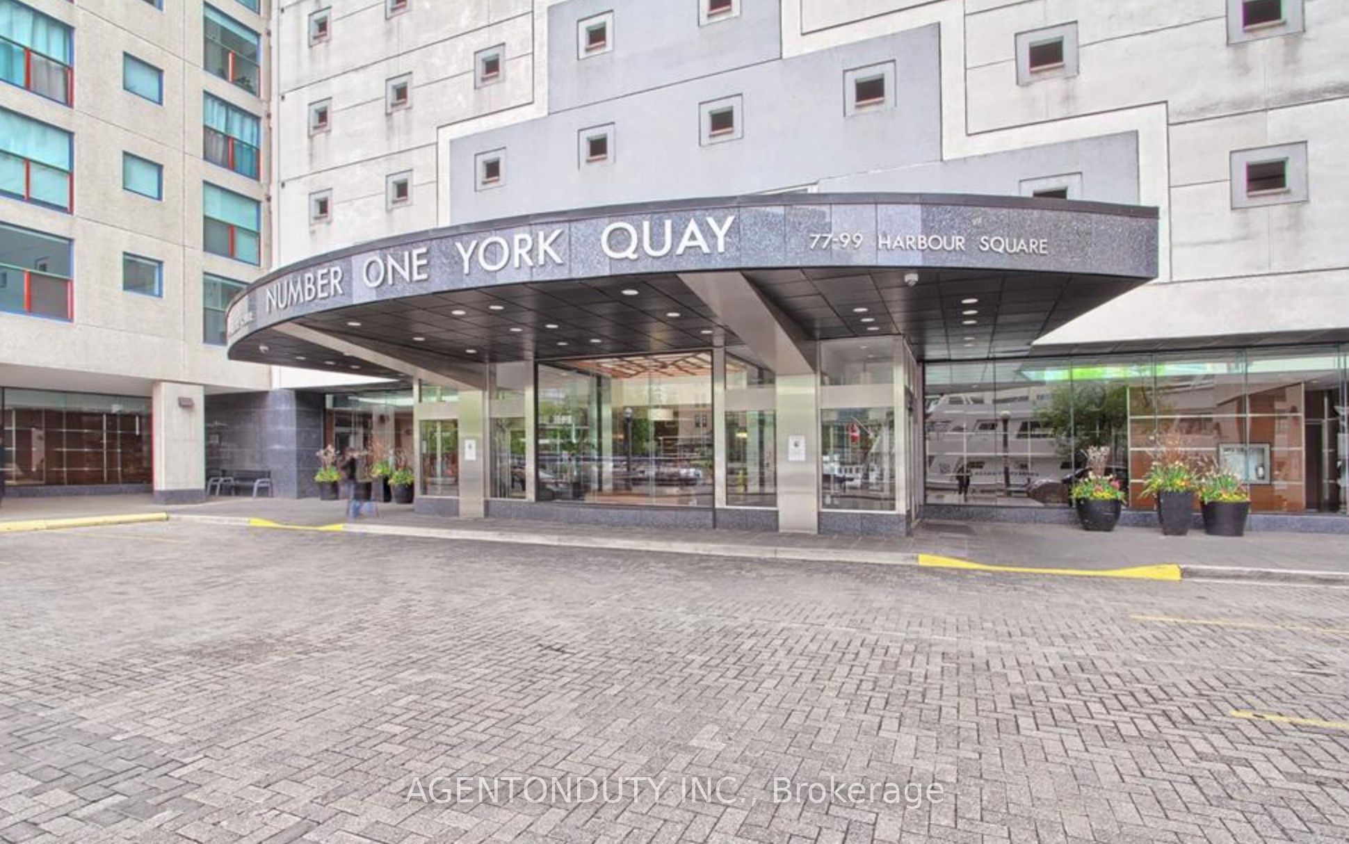 77 Harbour Square 2711, Toronto, ON M5J 2S2