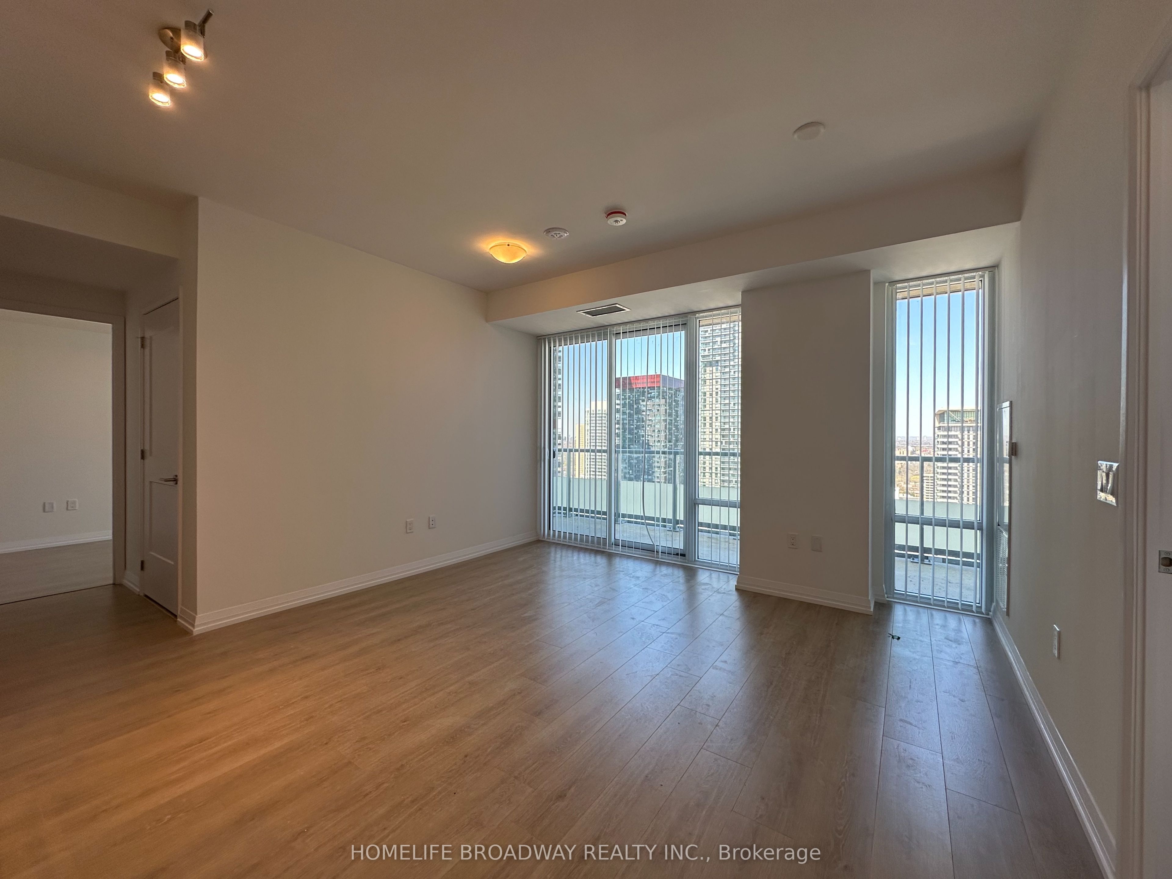 50 Dunfield Avenue 3018, Toronto, ON M4S 0E4 photo 3