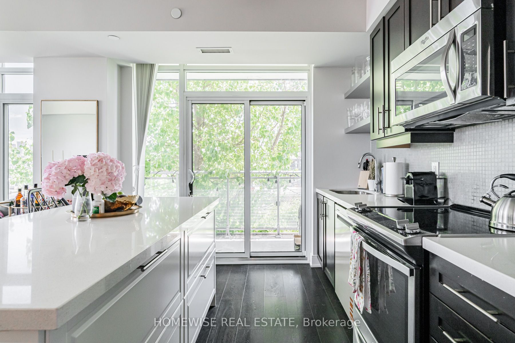 525 Adelaide Street W Lph12, Toronto, ON M5V 1T6 photo 3