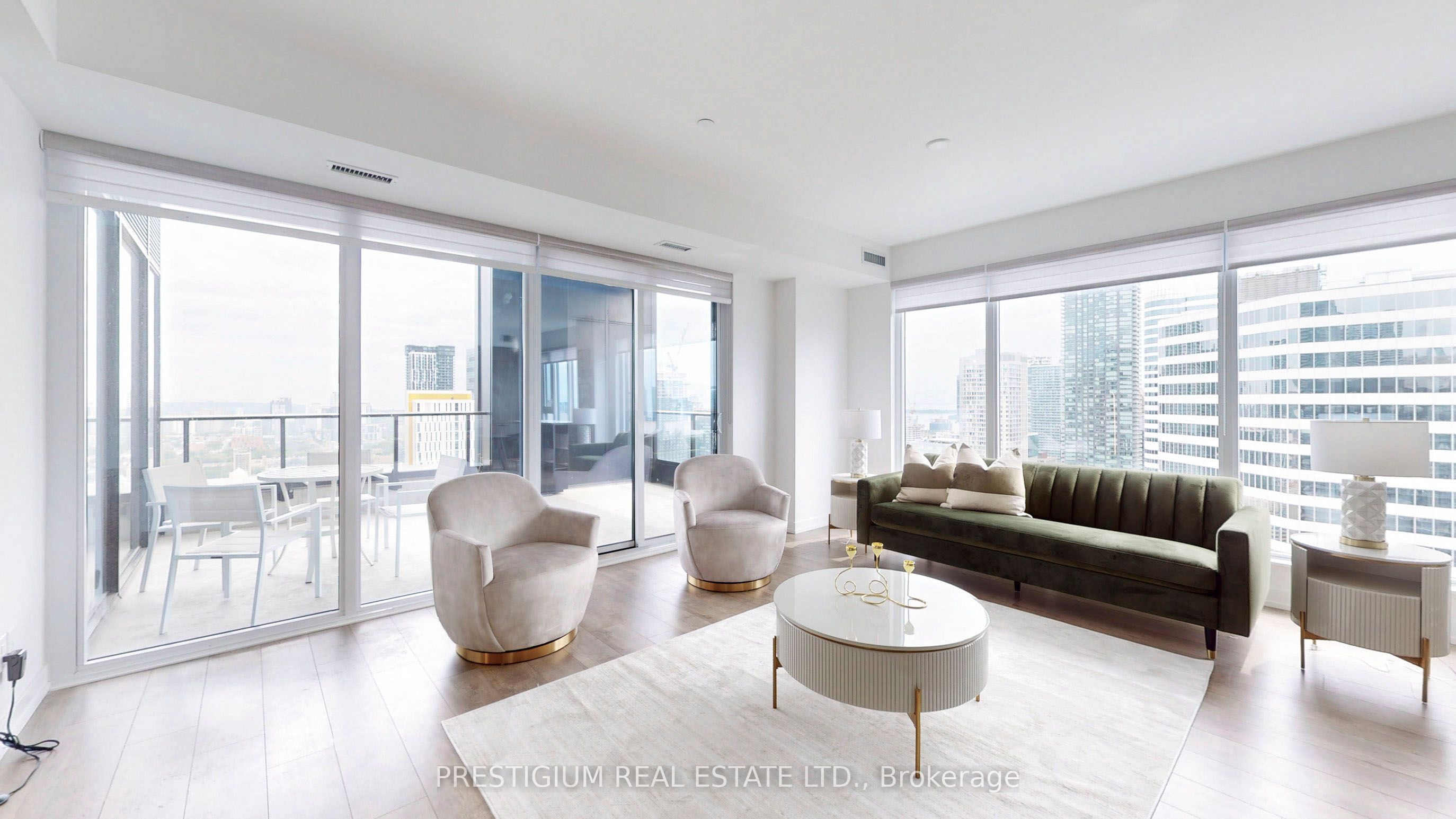 20 Edward Street PH02, Toronto, ON M5G 0C5 photo 2