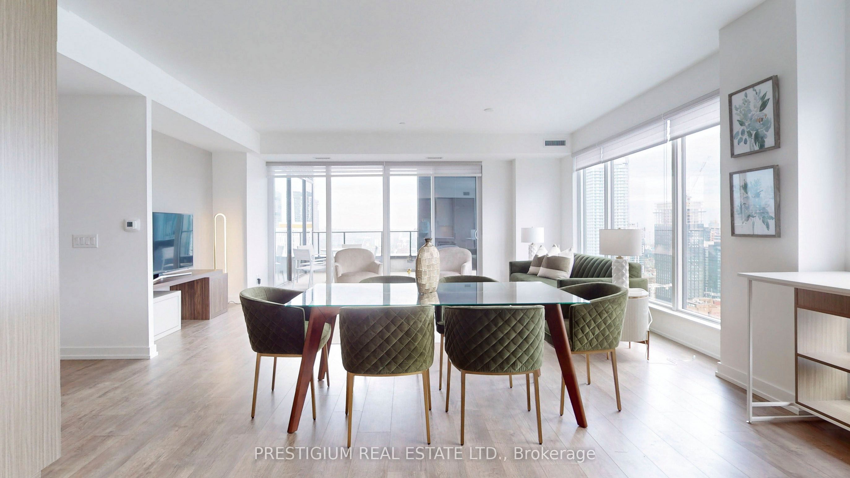20 Edward Street PH02, Toronto, ON M5G 0C5 photo 5