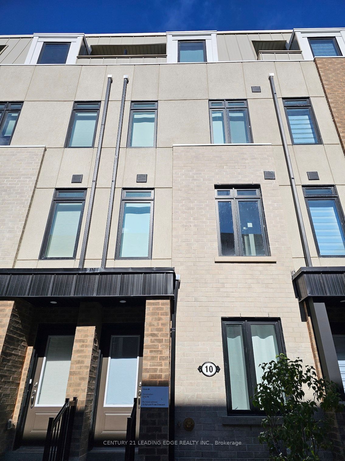 10 Spruce Pines Crescent Room 1, Toronto, ON M4A 1C5
