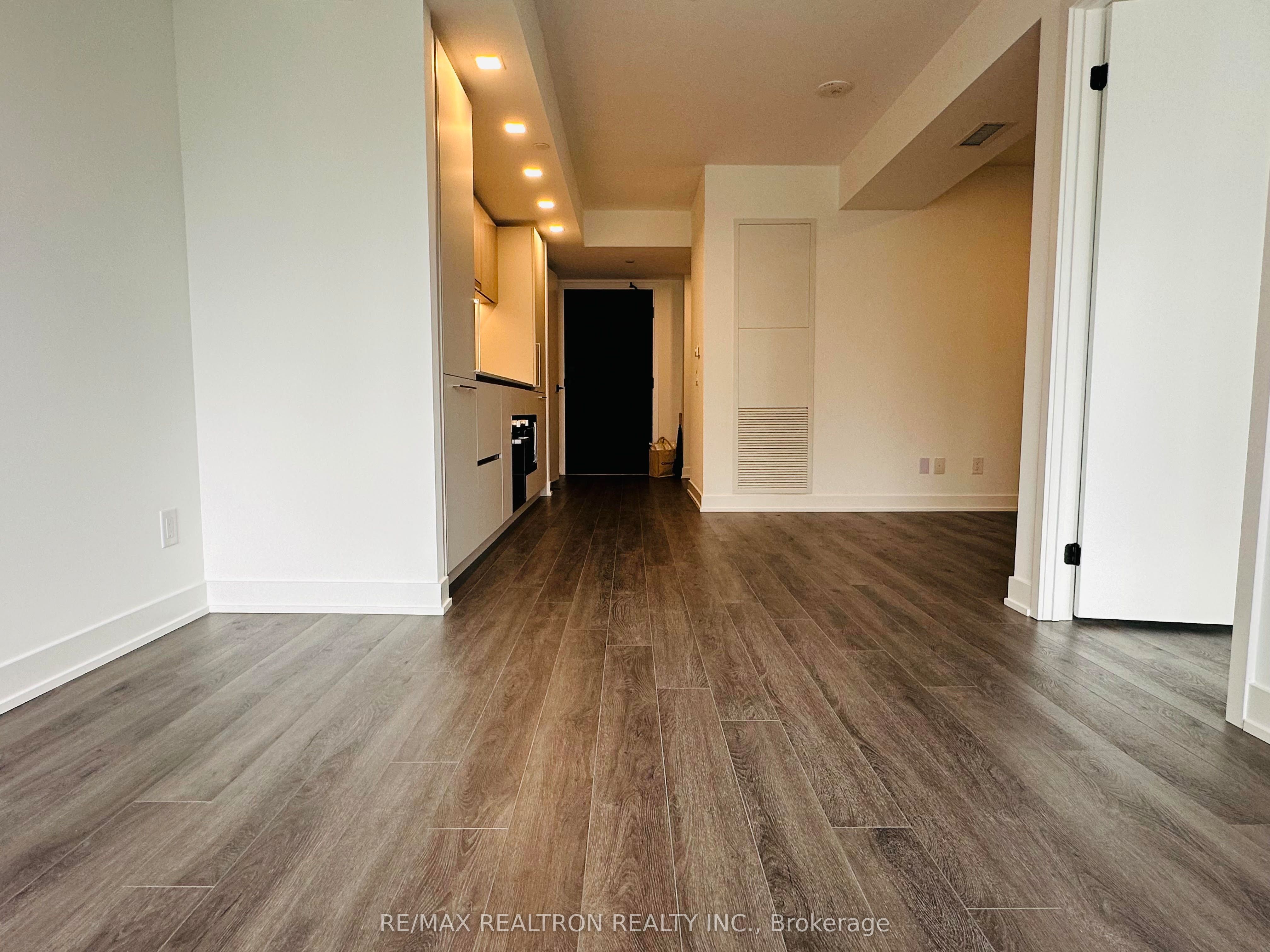 609 Sherbourne Street 1201, Toronto, ON M4X 0A4 photo 4