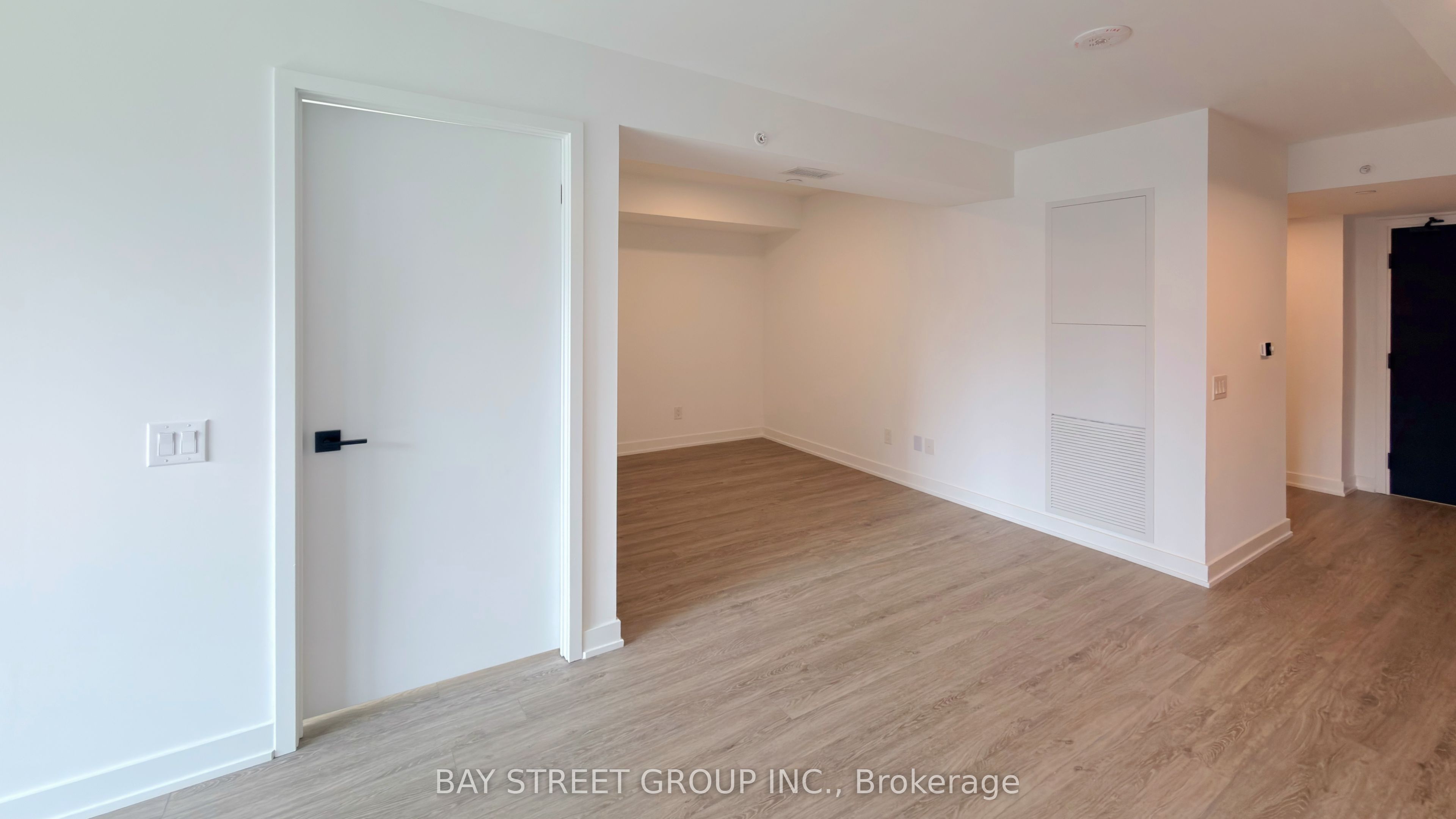609 Sherbourne Street 1211, Toronto, ON M4X 0A4 photo 4