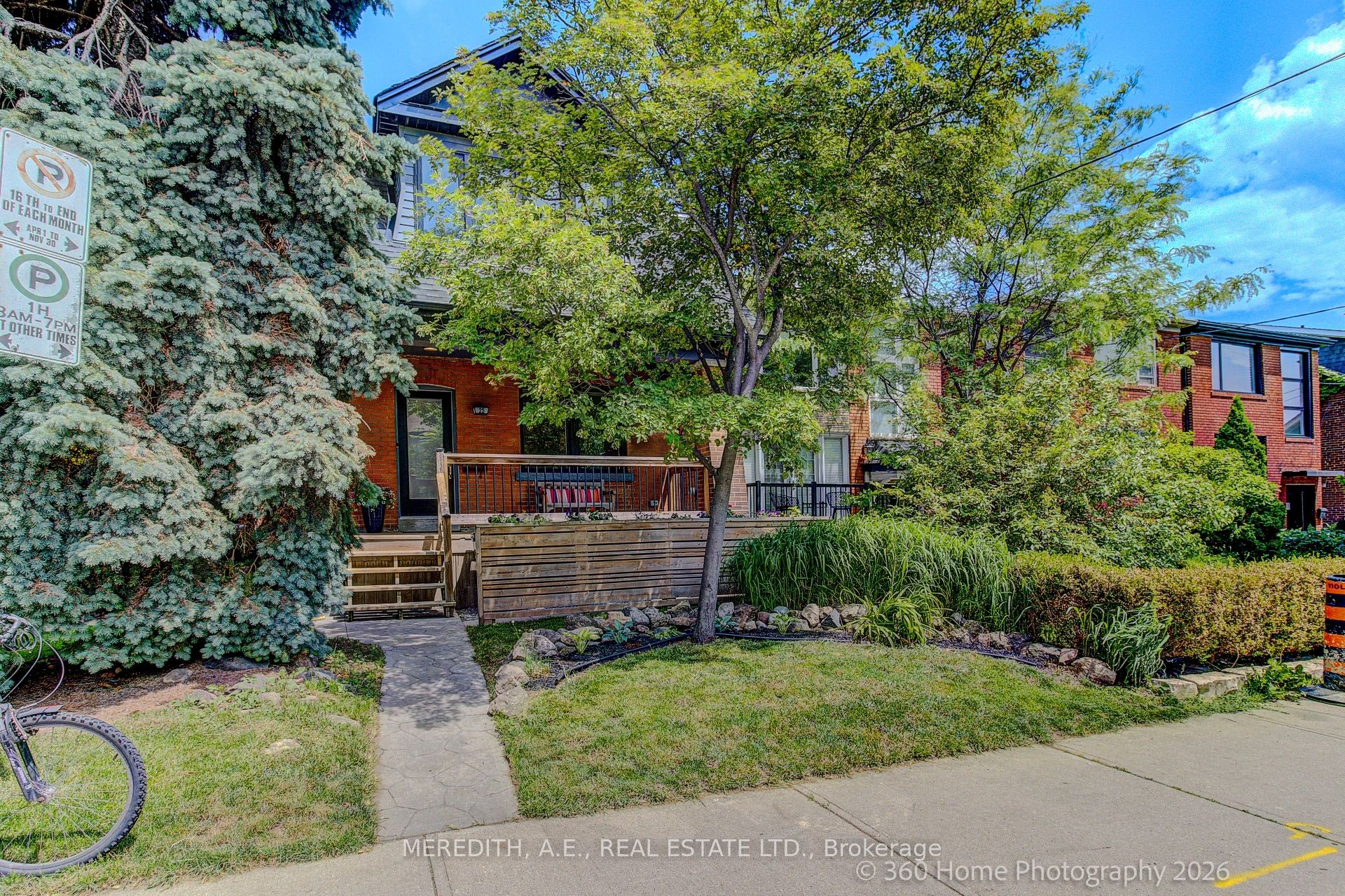 25 Kenwood Avenue, Toronto, ON M6C 2R8 photo 2