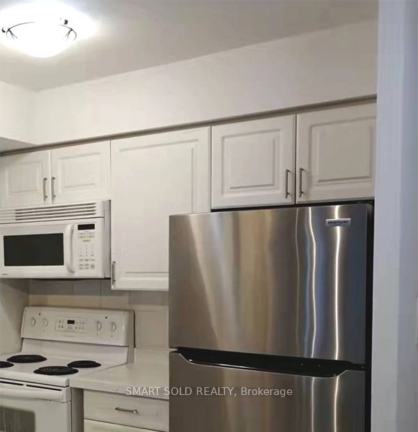 4978 Yonge Street 811, Toronto, ON M2N 7G8 photo 4