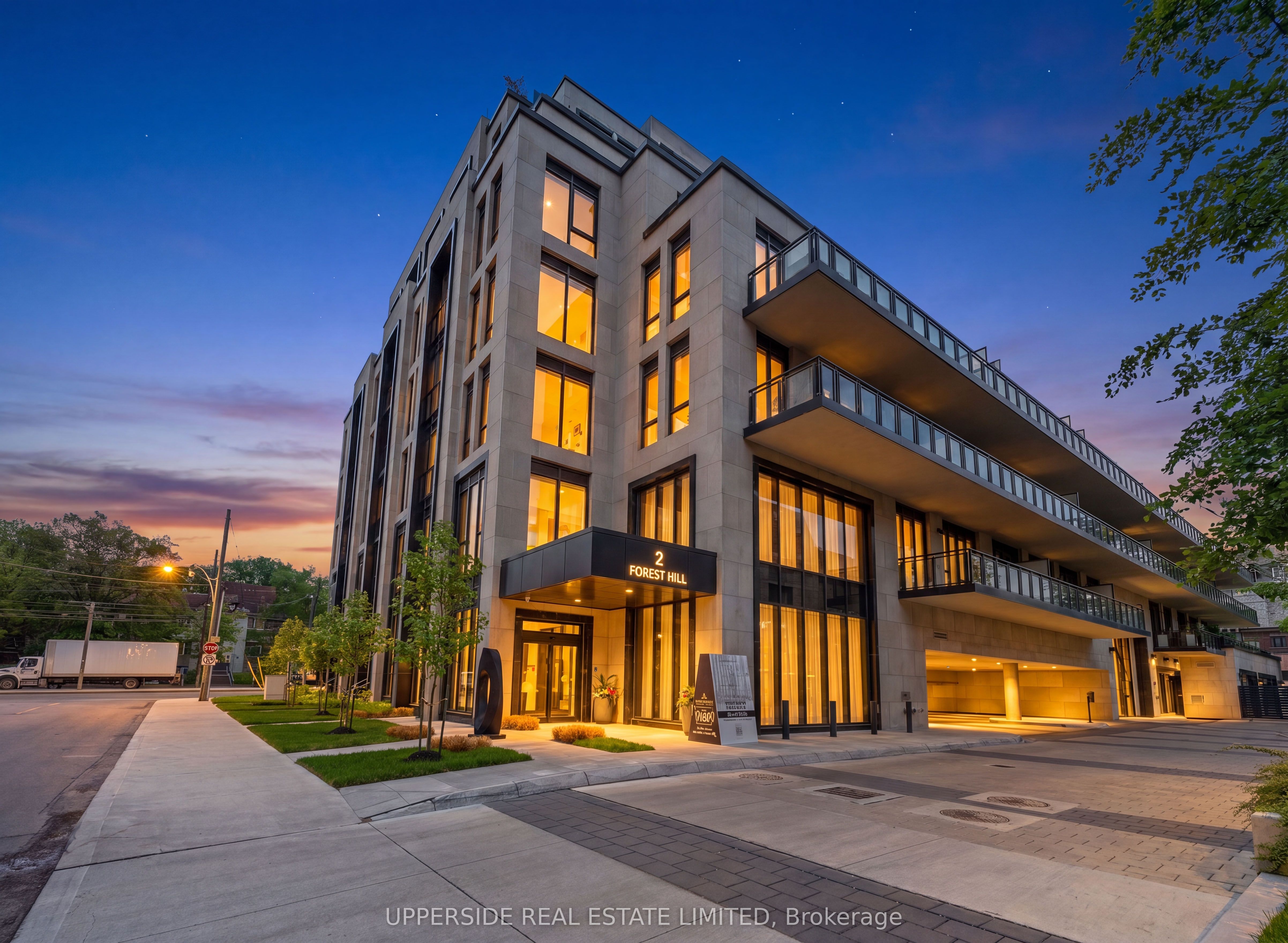 2 Forest Hill Road 408, Toronto, ON M4V 2L3 photo 2