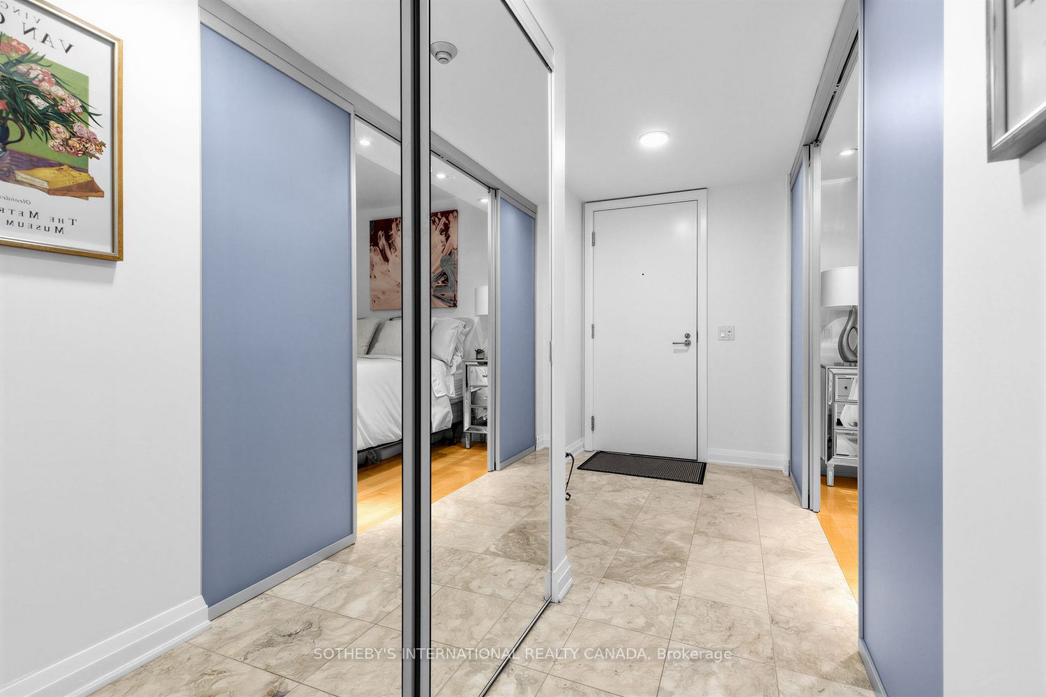 3 Mcalpine Street 207, Toronto, ON M5R 3T5 photo 4