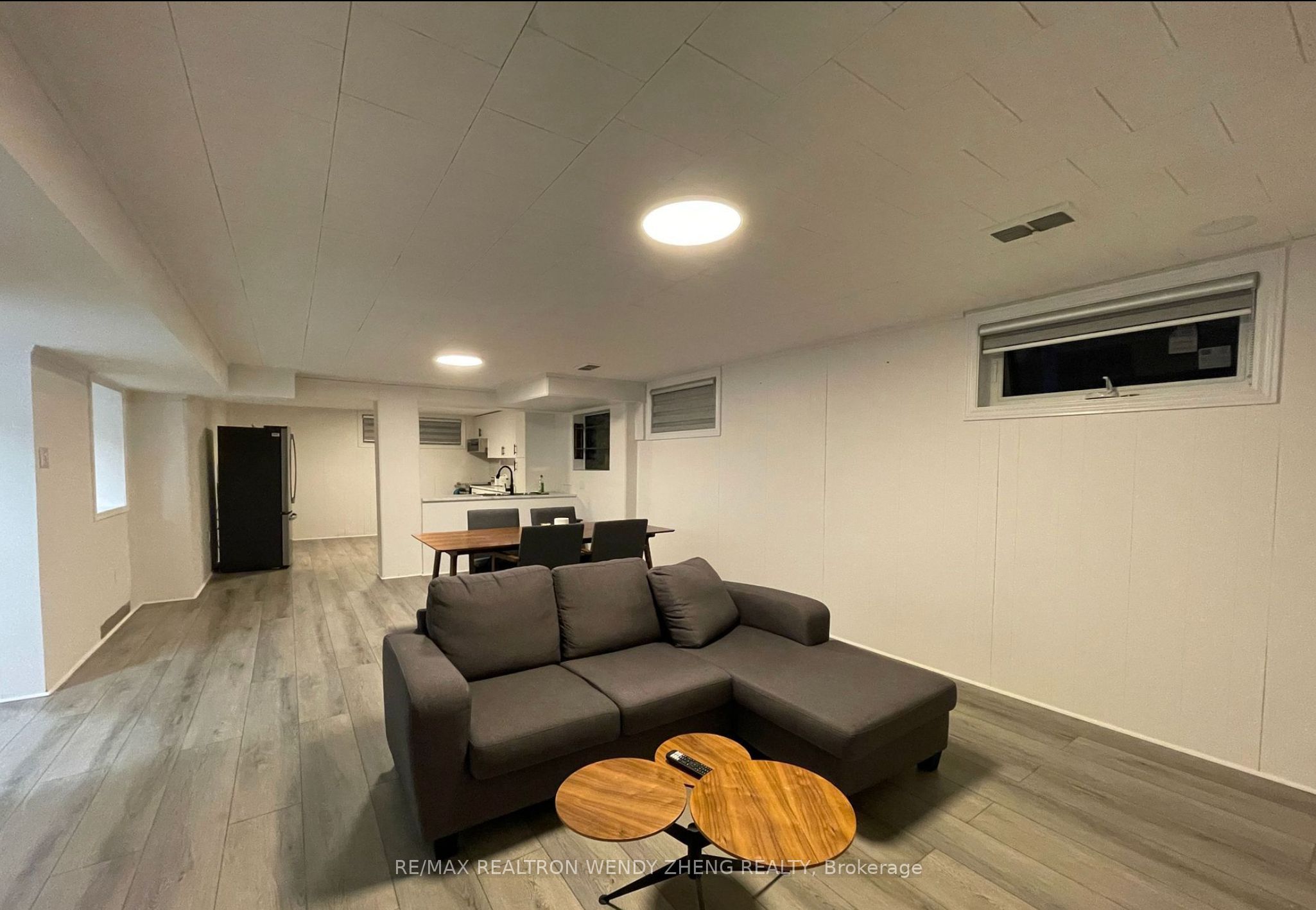 284 Wilmington Avenue Lower, Toronto, ON M3H 5K7 photo 3
