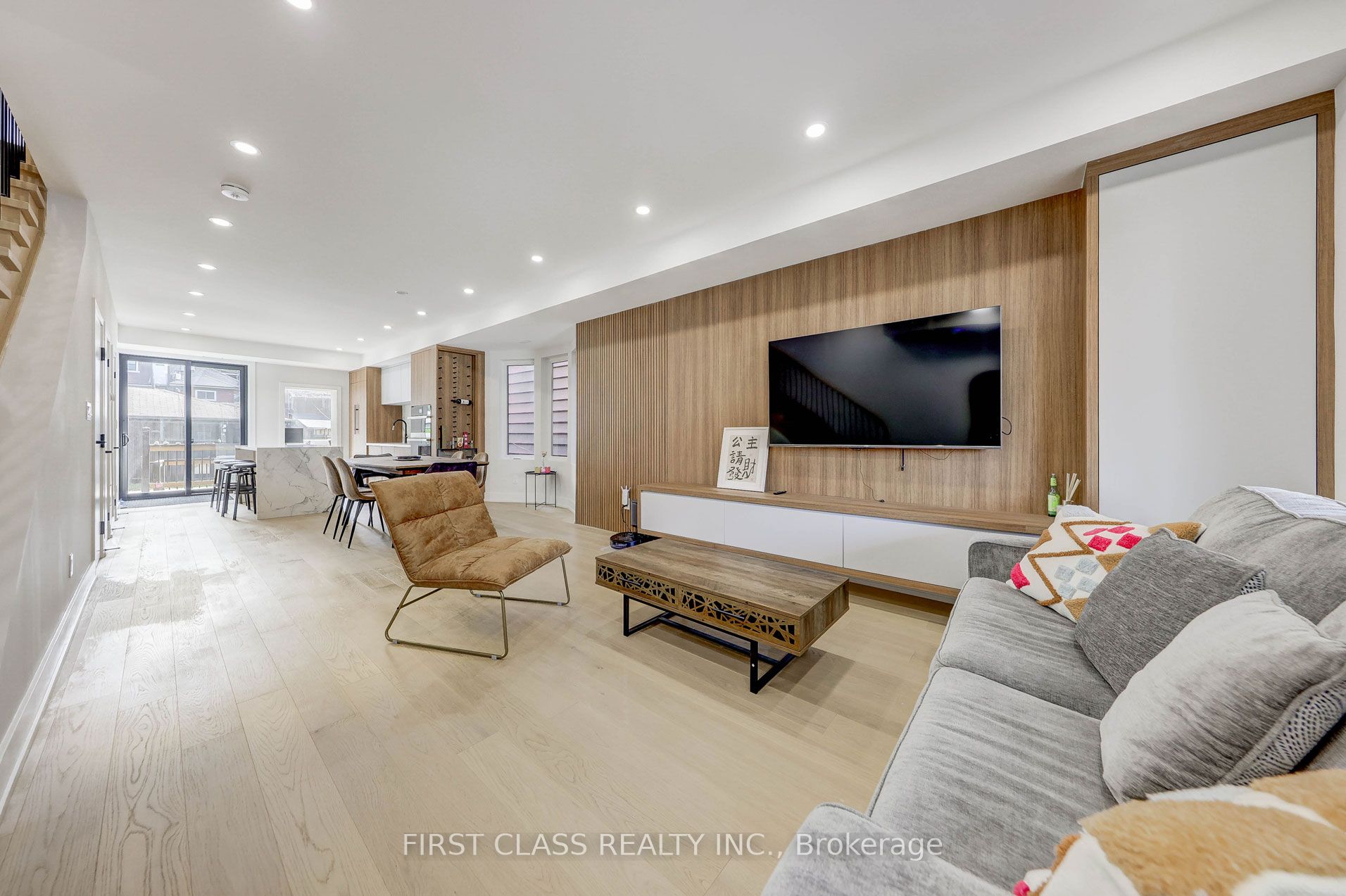 431 Roxton Road, Toronto, ON M6G 3R5 photo 2