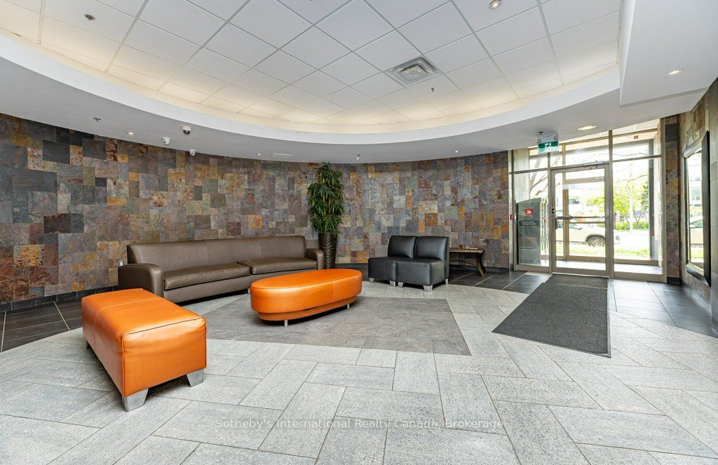890 Sheppard Avenue W 514, Toronto, ON M3H 6B9 photo 4