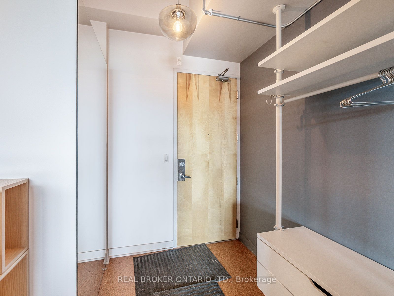 160 Baldwin Street 405, Toronto, ON M5T 1L8 photo 2