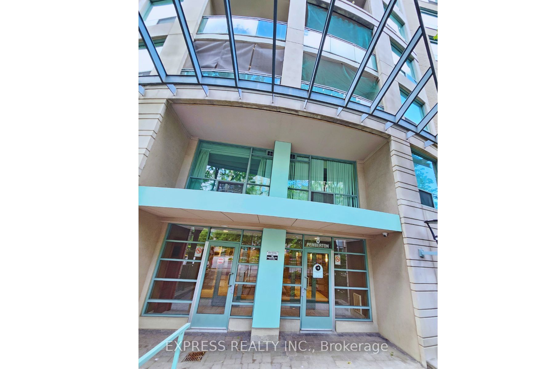 8 Pemberton Avenue 900, Toronto, ON M2M 1Y1 photo 2