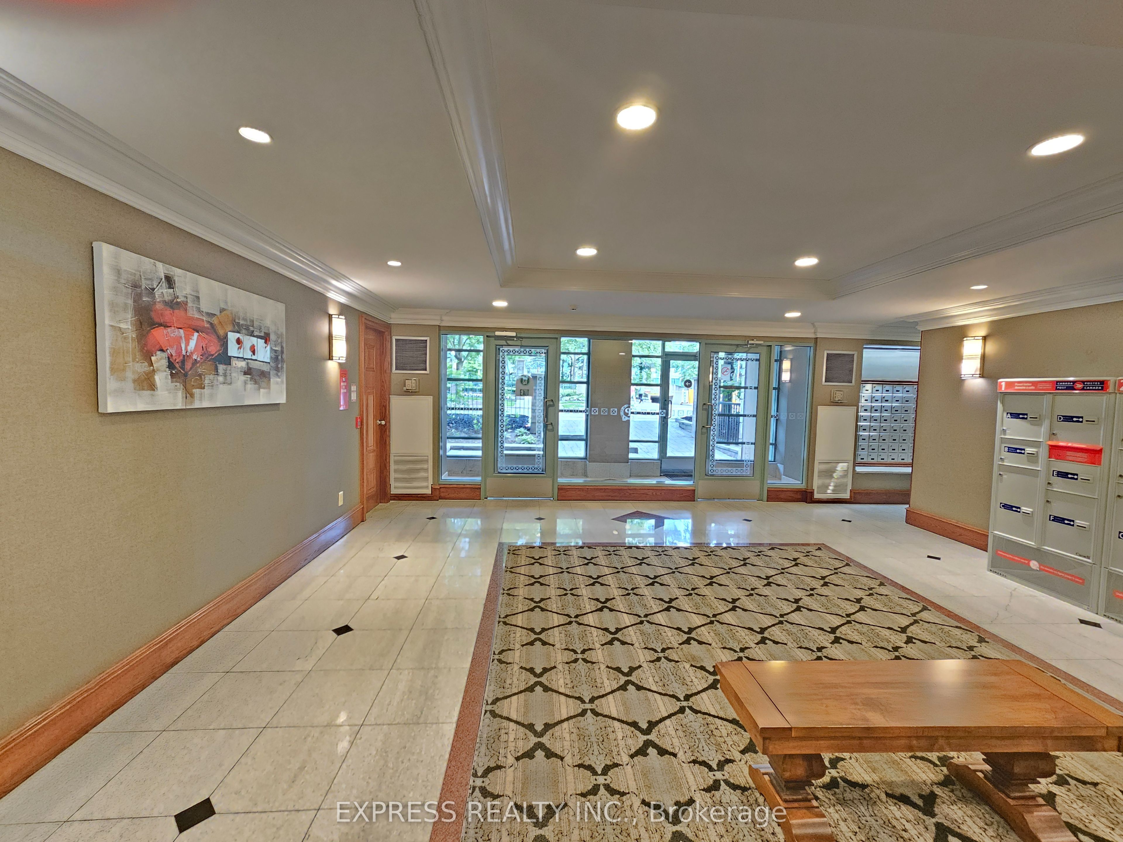 8 Pemberton Avenue 900, Toronto, ON M2M 1Y1 photo 5