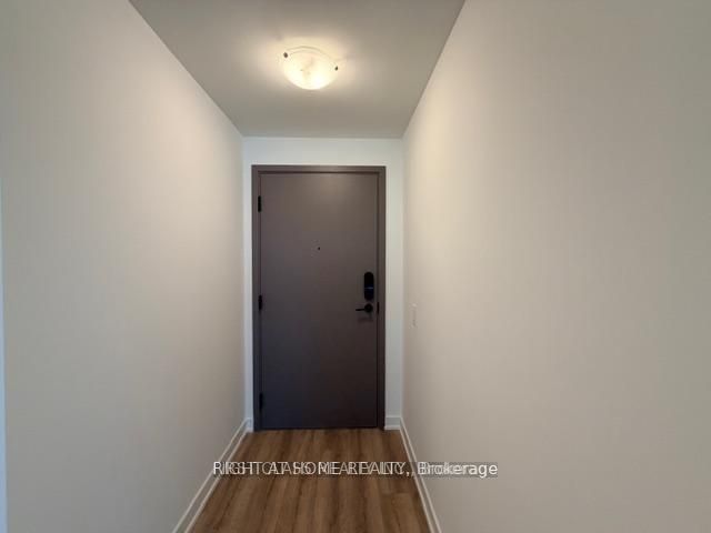 634 Church Street 1401, Toronto, ON M4Y 2G3 photo 3
