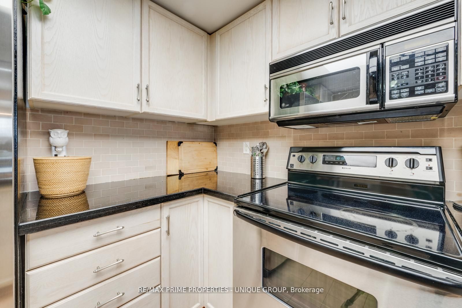18 Concorde Place LC7, Toronto, ON M3C 3T9 photo 4