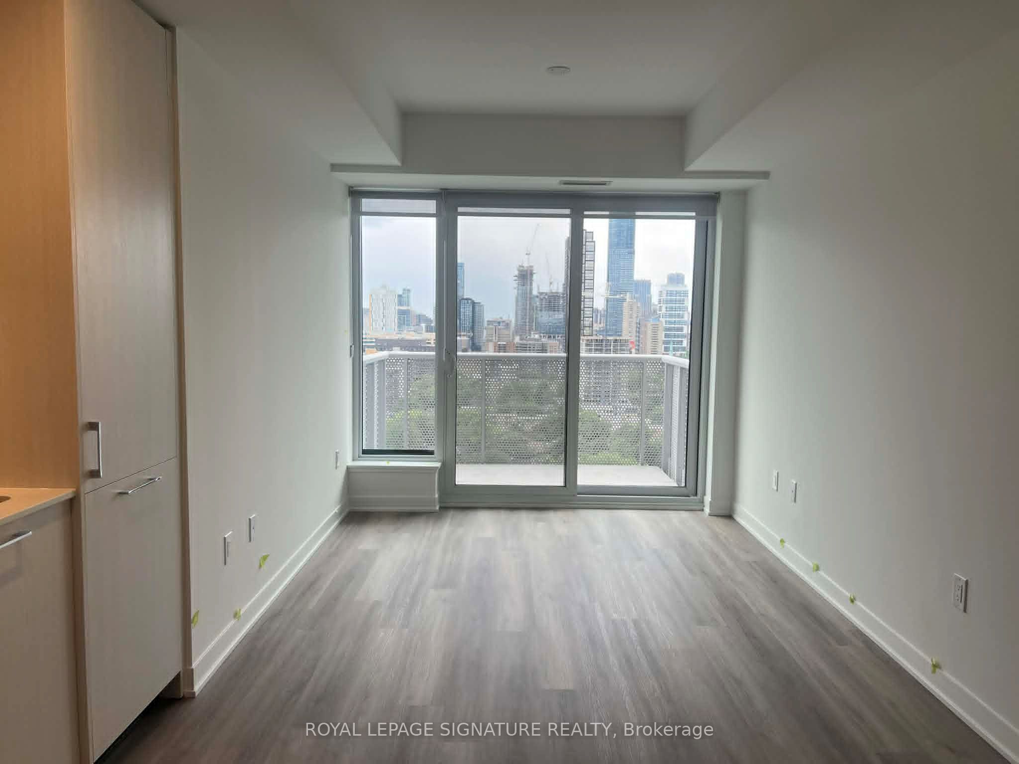 10 Oak Street 2007, Toronto, ON M5A 0Z1 photo 3