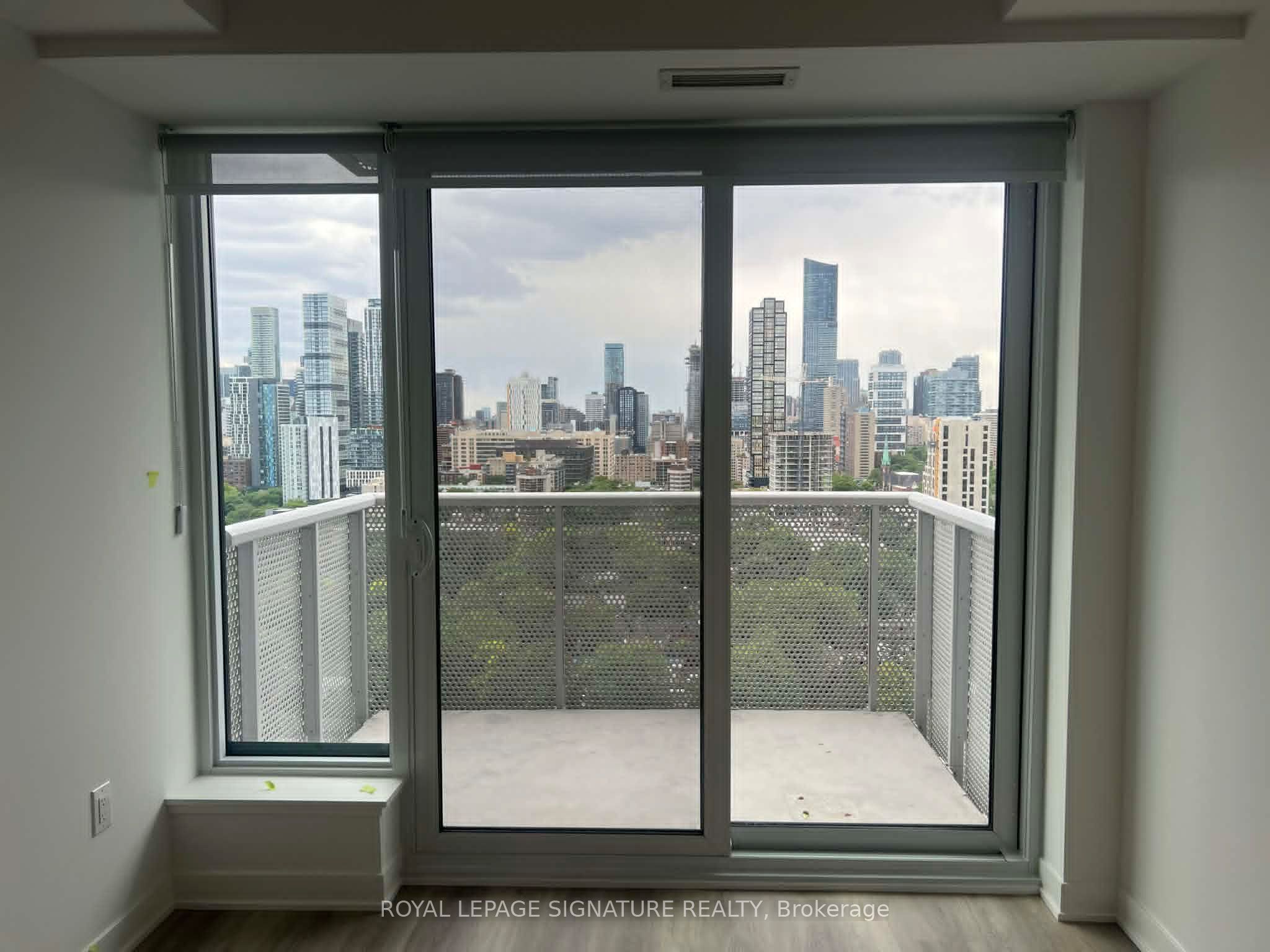 10 Oak Street 2007, Toronto, ON M5A 0Z1 photo 4