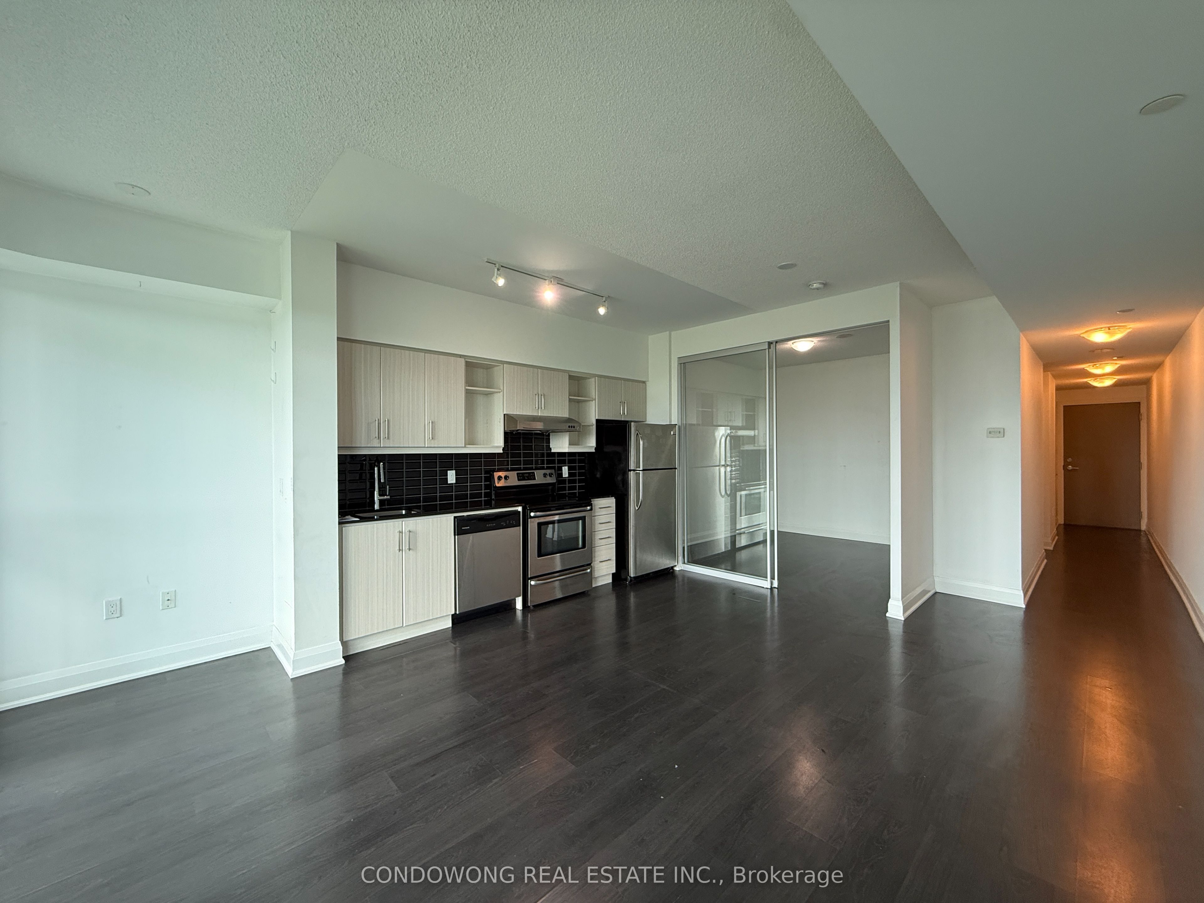 160 Vanderhoof Avenue 1418, Toronto, ON M4G 0B7 photo 3