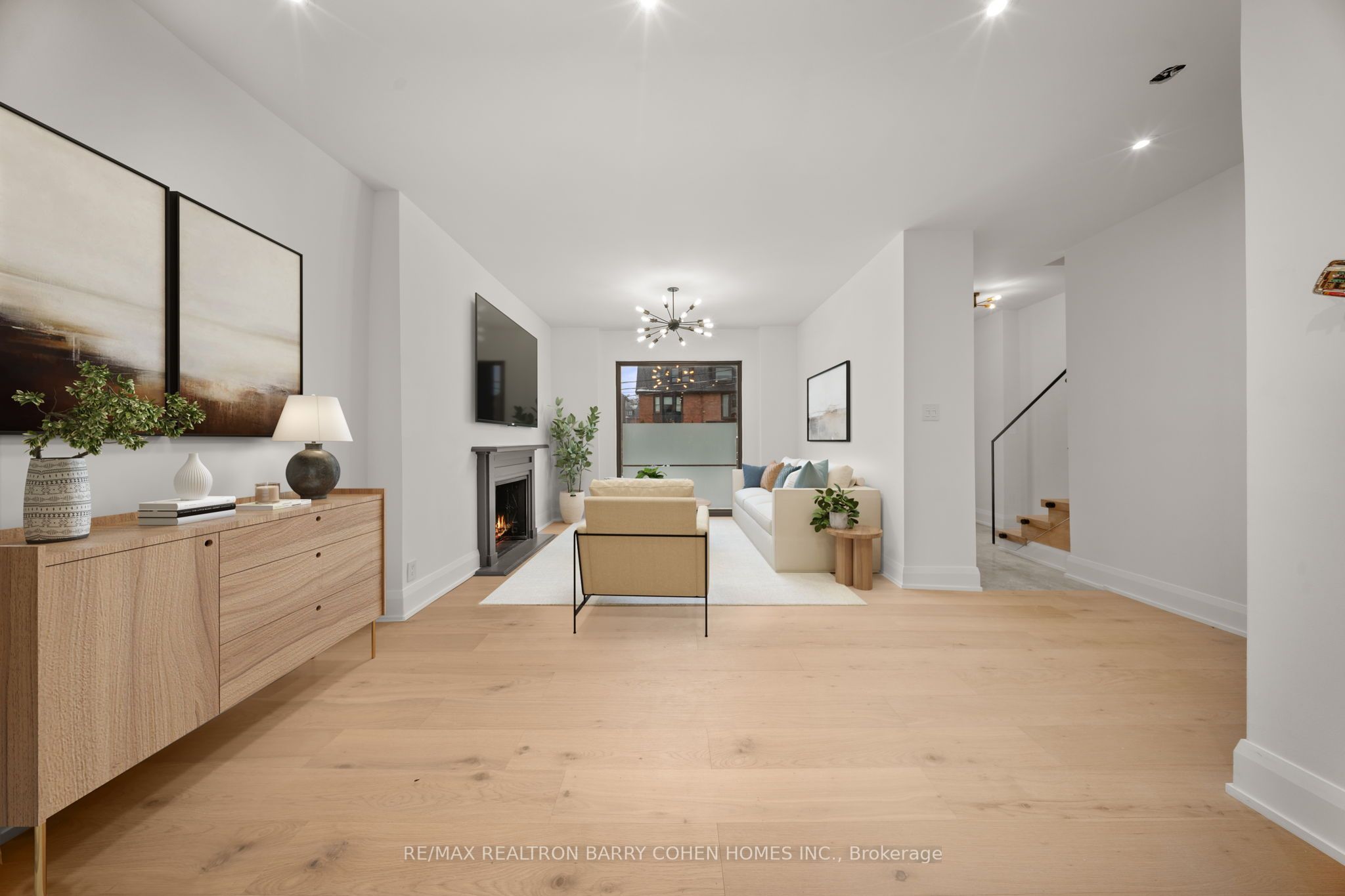 231 Macpherson Avenue, Toronto, ON M4V 1A1 photo 5