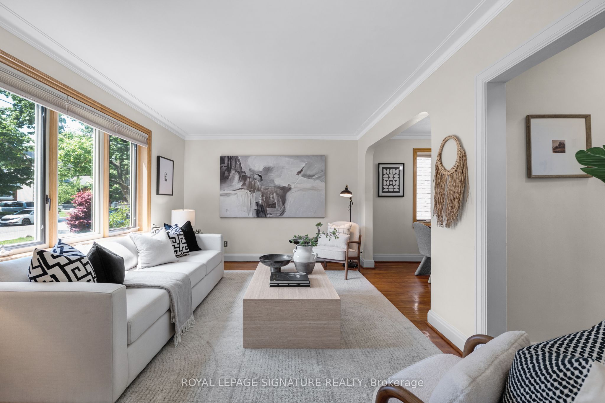 142 Divadale Drive, Toronto, ON M4G 2P4 photo 2