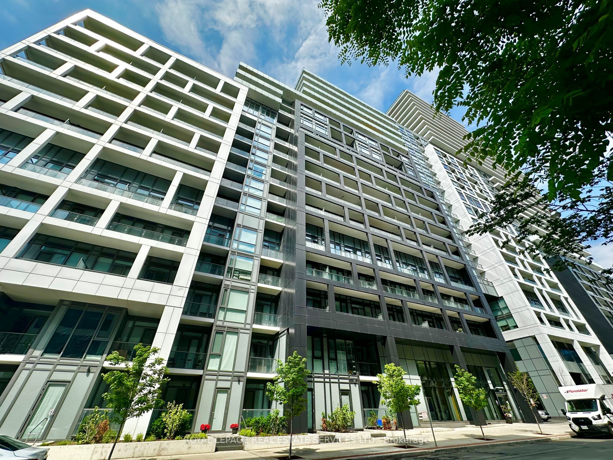 60 Princess Street 338, Toronto, ON M5A 2C7