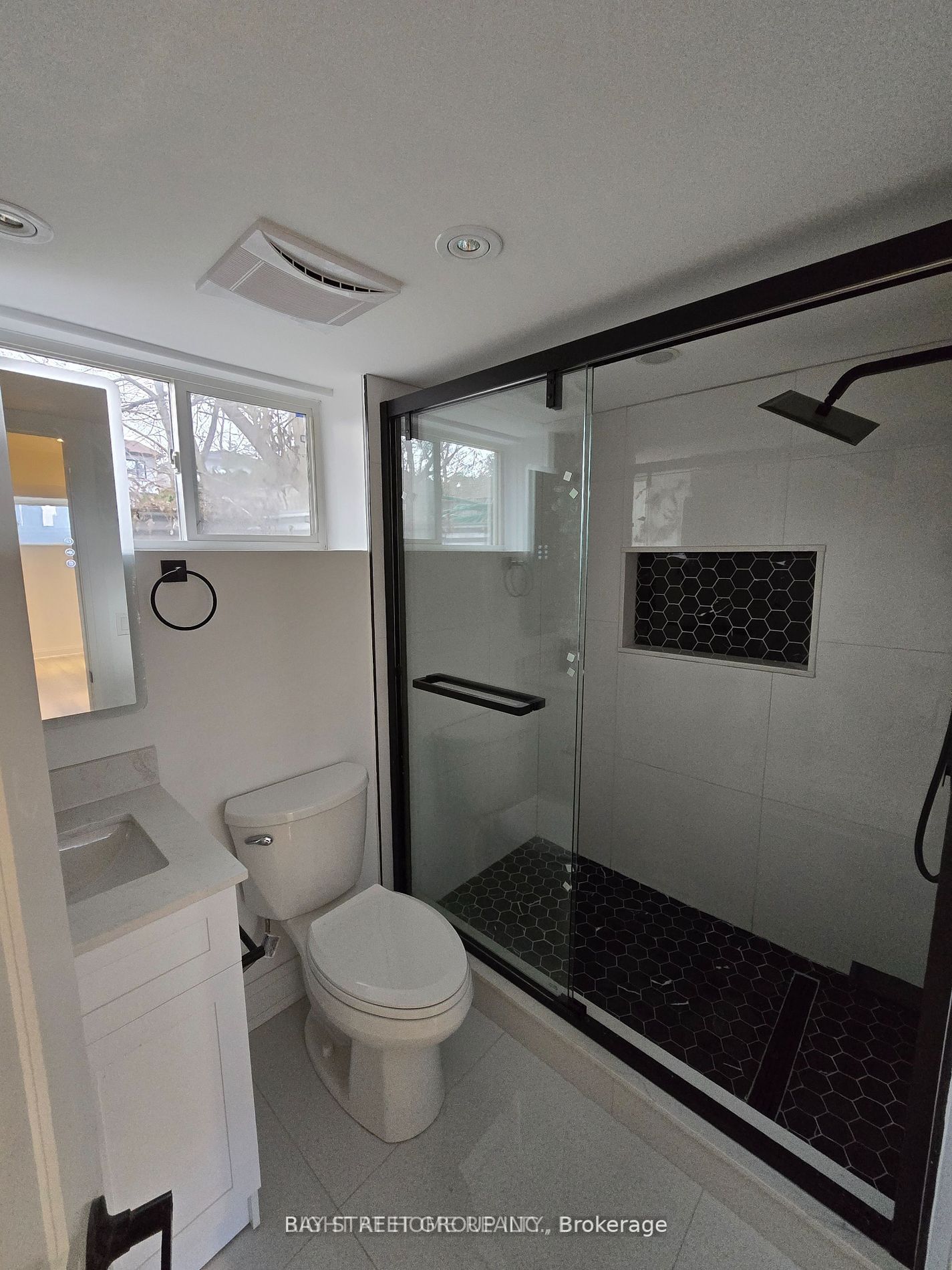 83 Florence Avenue, Toronto, ON M2N 1G2